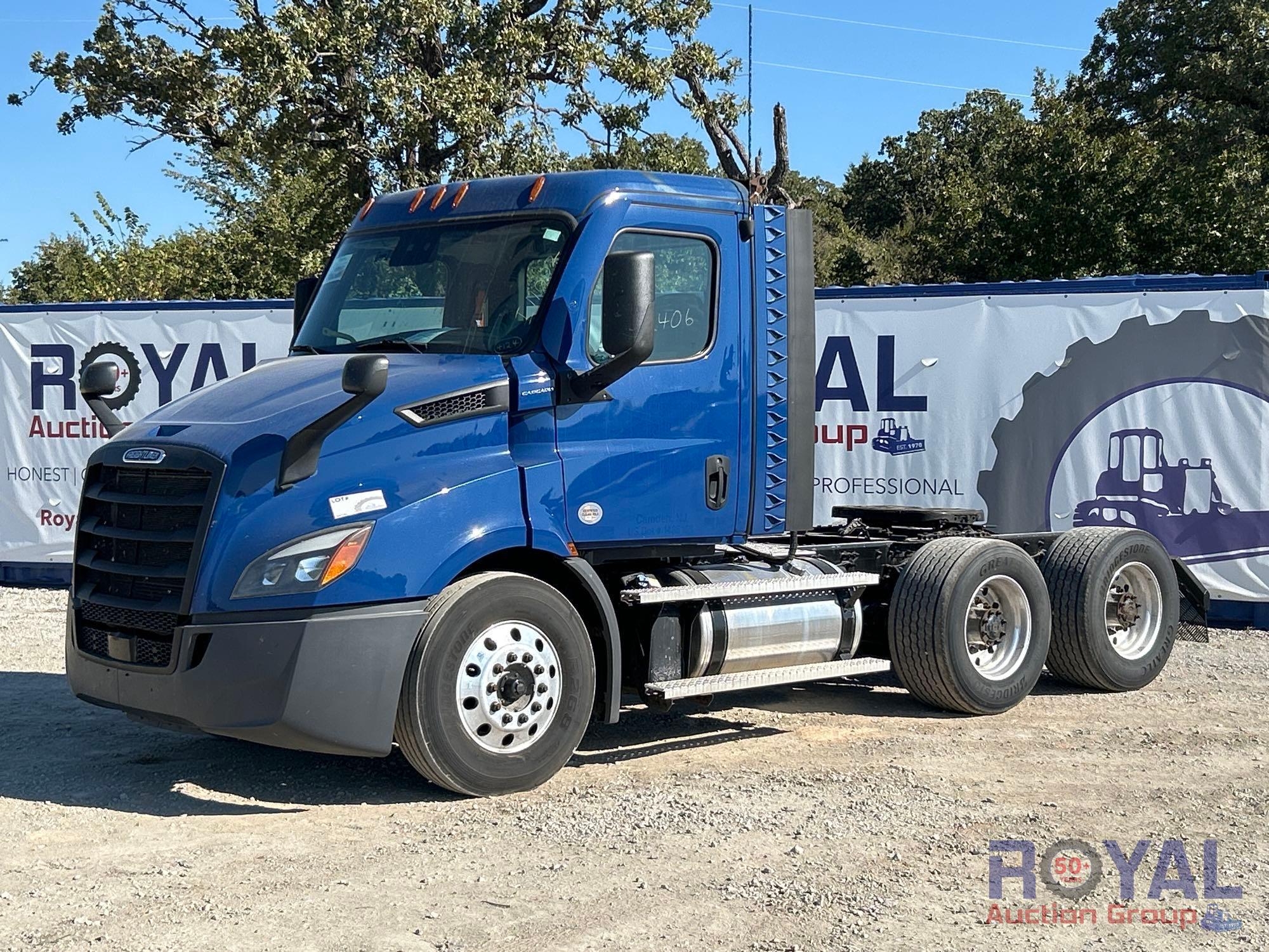 2021 Freightliner Cascadia 116 T/A Day Cab Truck Tractor (A55973)