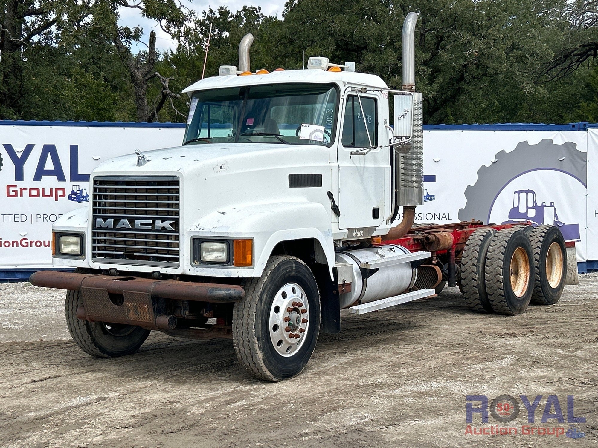 2003 Mack CH613 T/A Day Cab Truck Tractor (A52377)