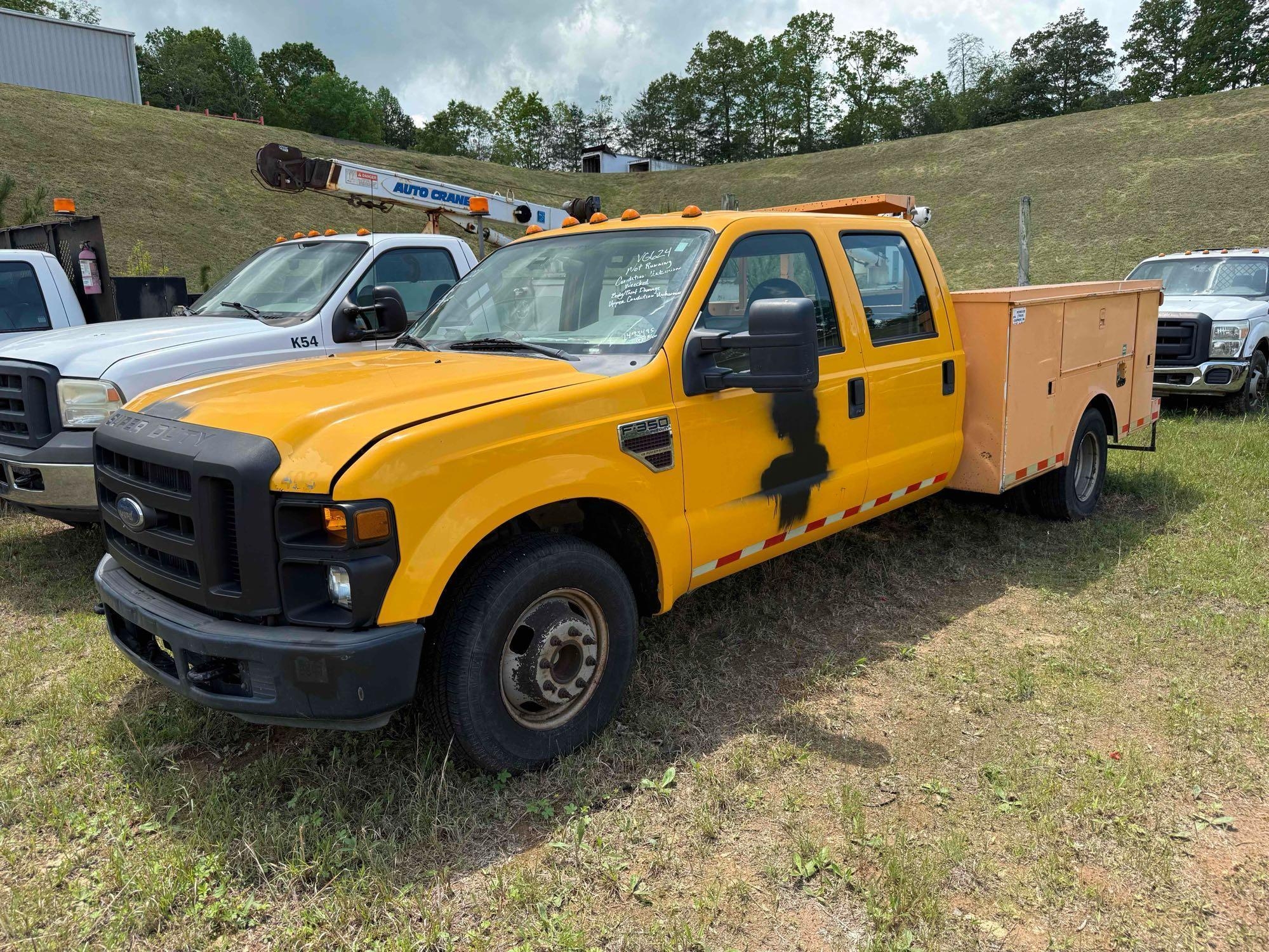 2008 Ford F-350 Service Truck with Crane, VIN # 1FDWW36R58ED21669 (A44391)
