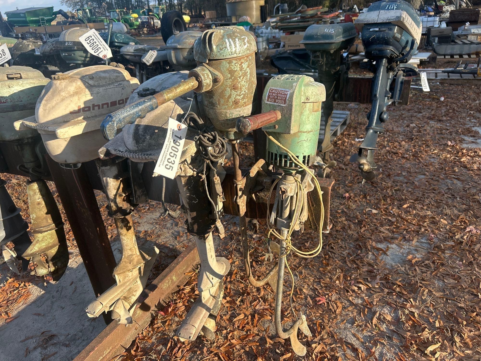 (2) VINTAGE TROLLING MOTORS (A58374)