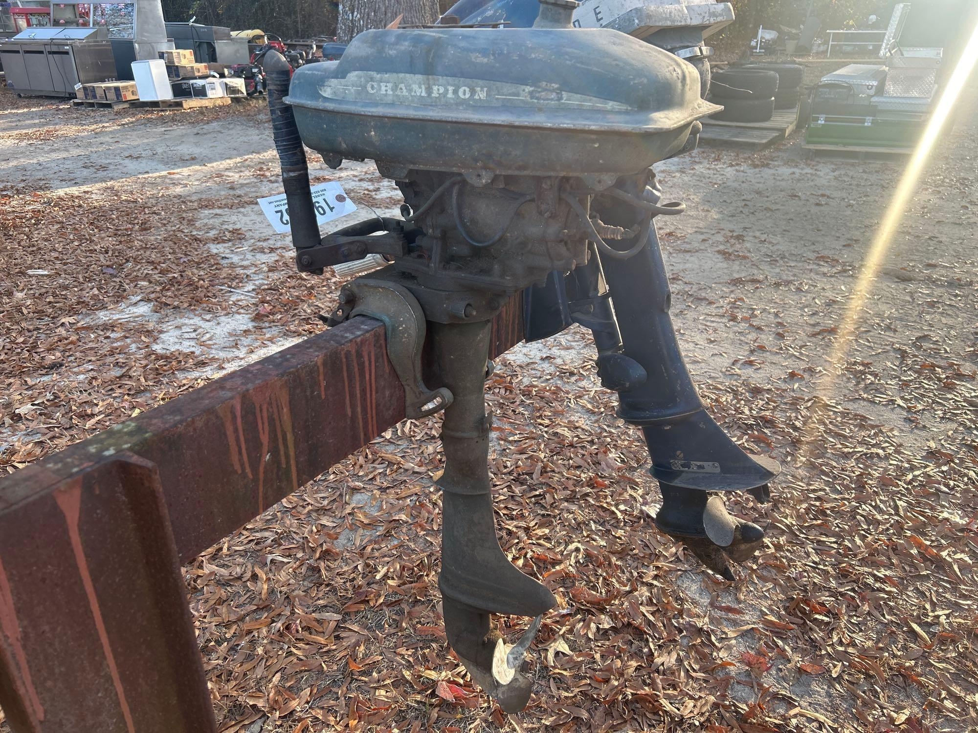 CHAMPION OUTBOARD MOTOR (A58374)