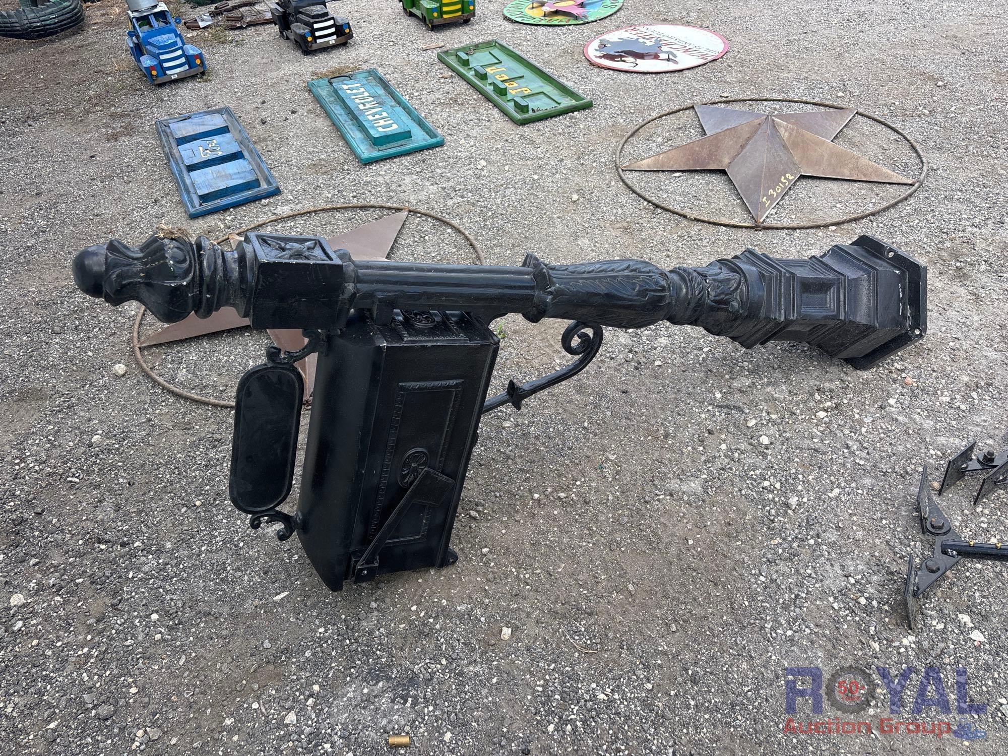 Cast Iron Mailbox (A55758)