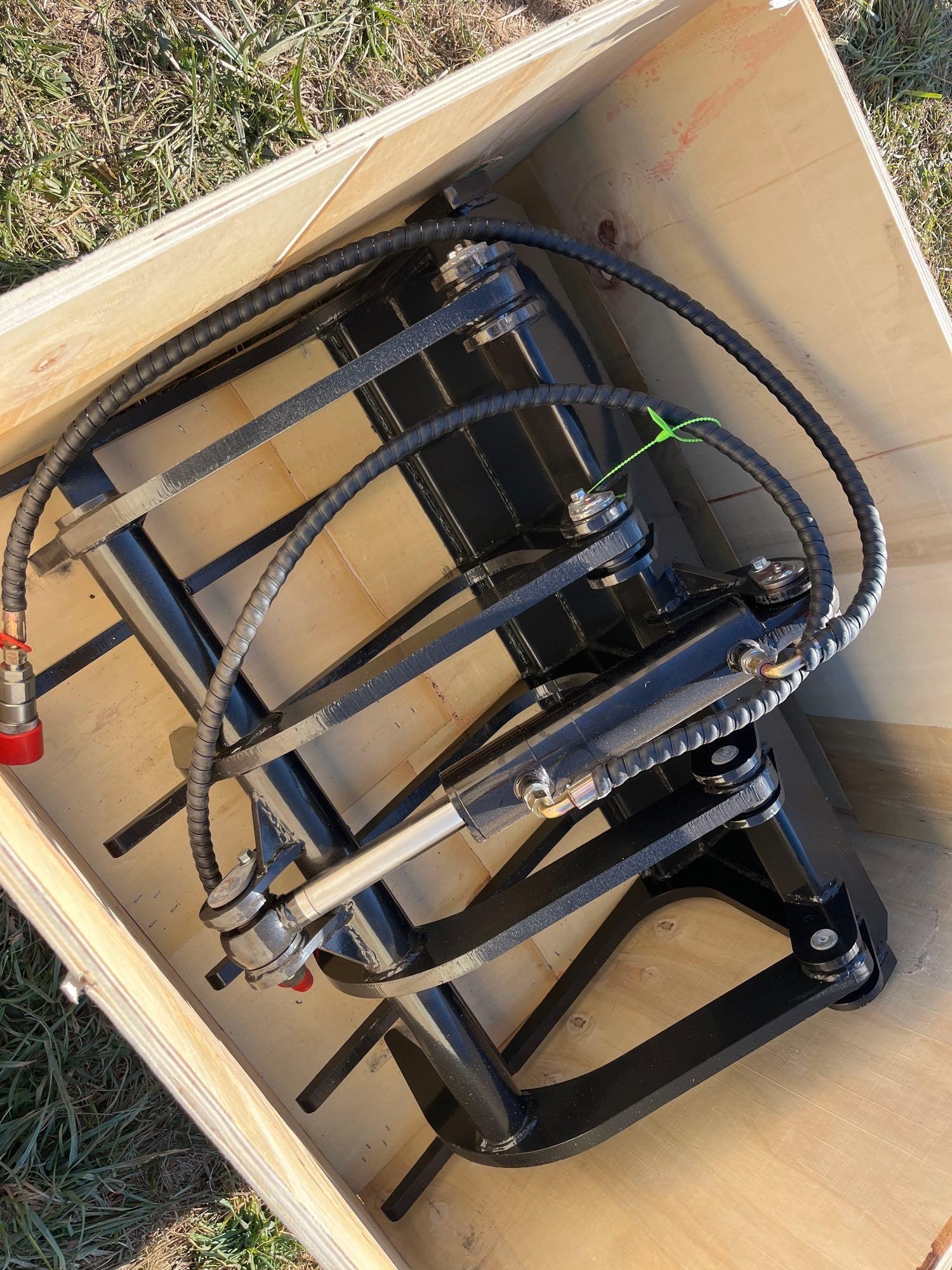 New/Unused Mini Skid Steer Grapple (A57454)