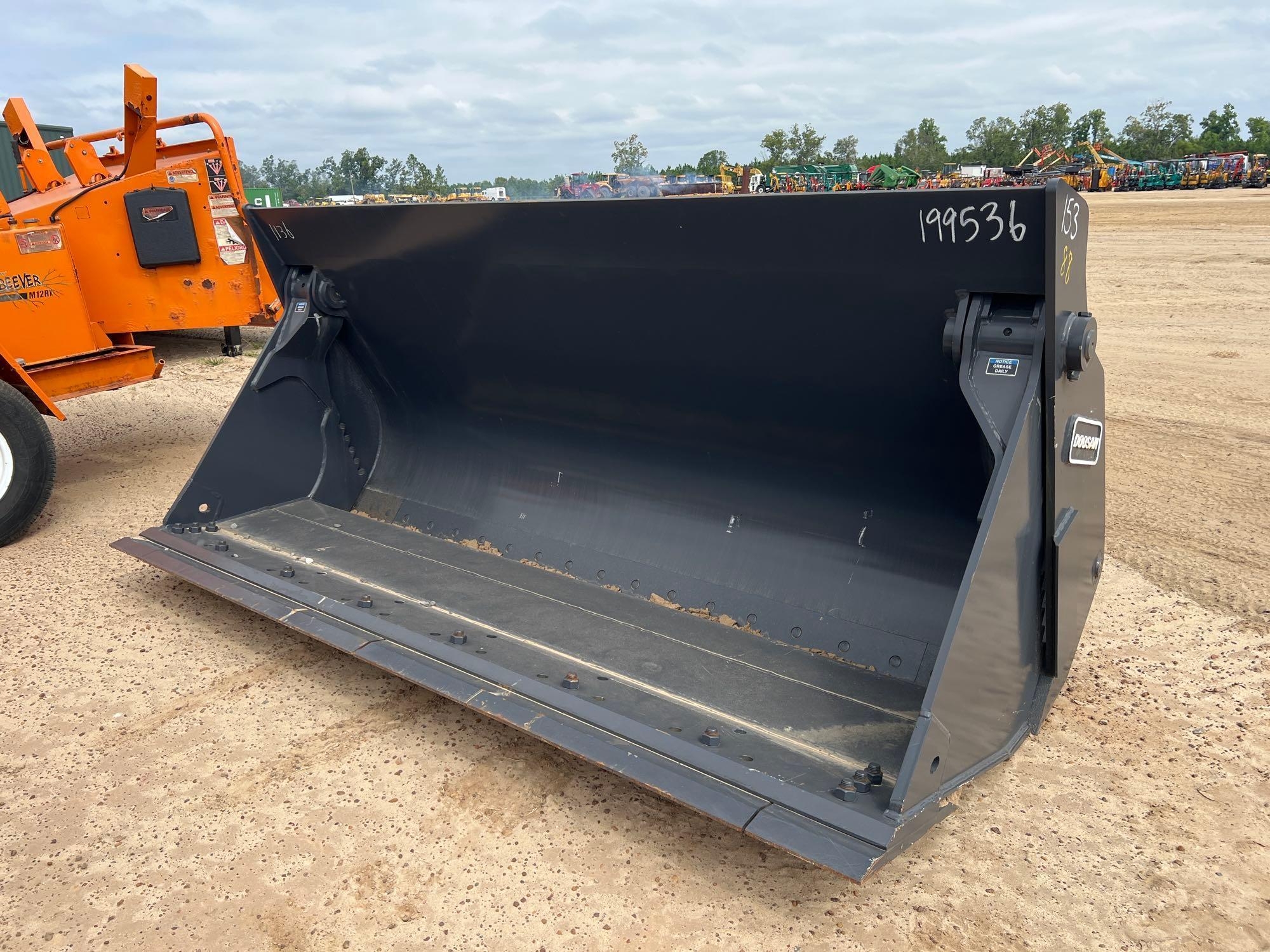 DOOSAN DL300-3 HYD 4N1 COMBO BUCKET (A51247)