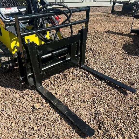 Mini Skid-Steer Hydraulic Side Shifting Forks (New/Unused) (A59225)