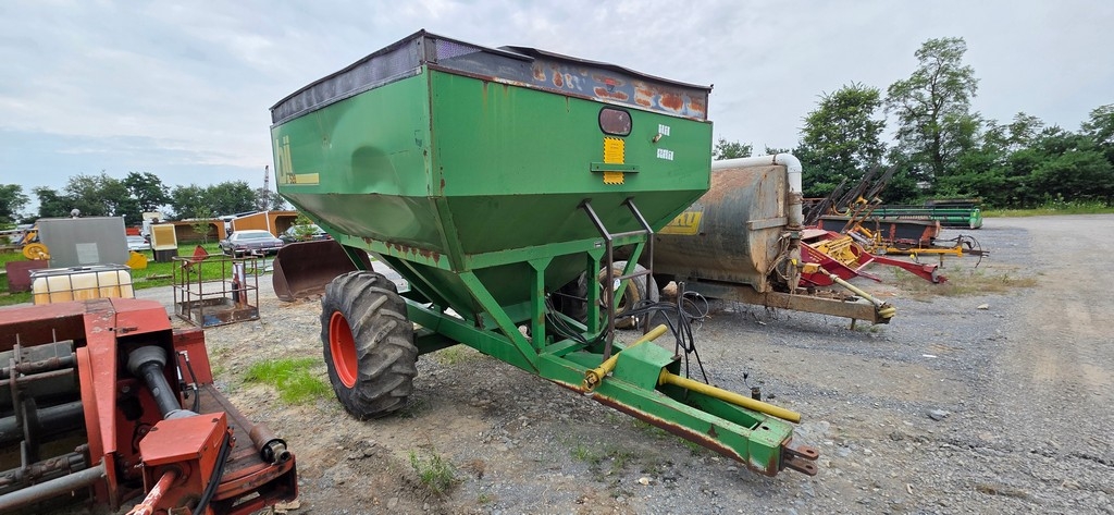 Bill 528 Grain Cart (A50774)