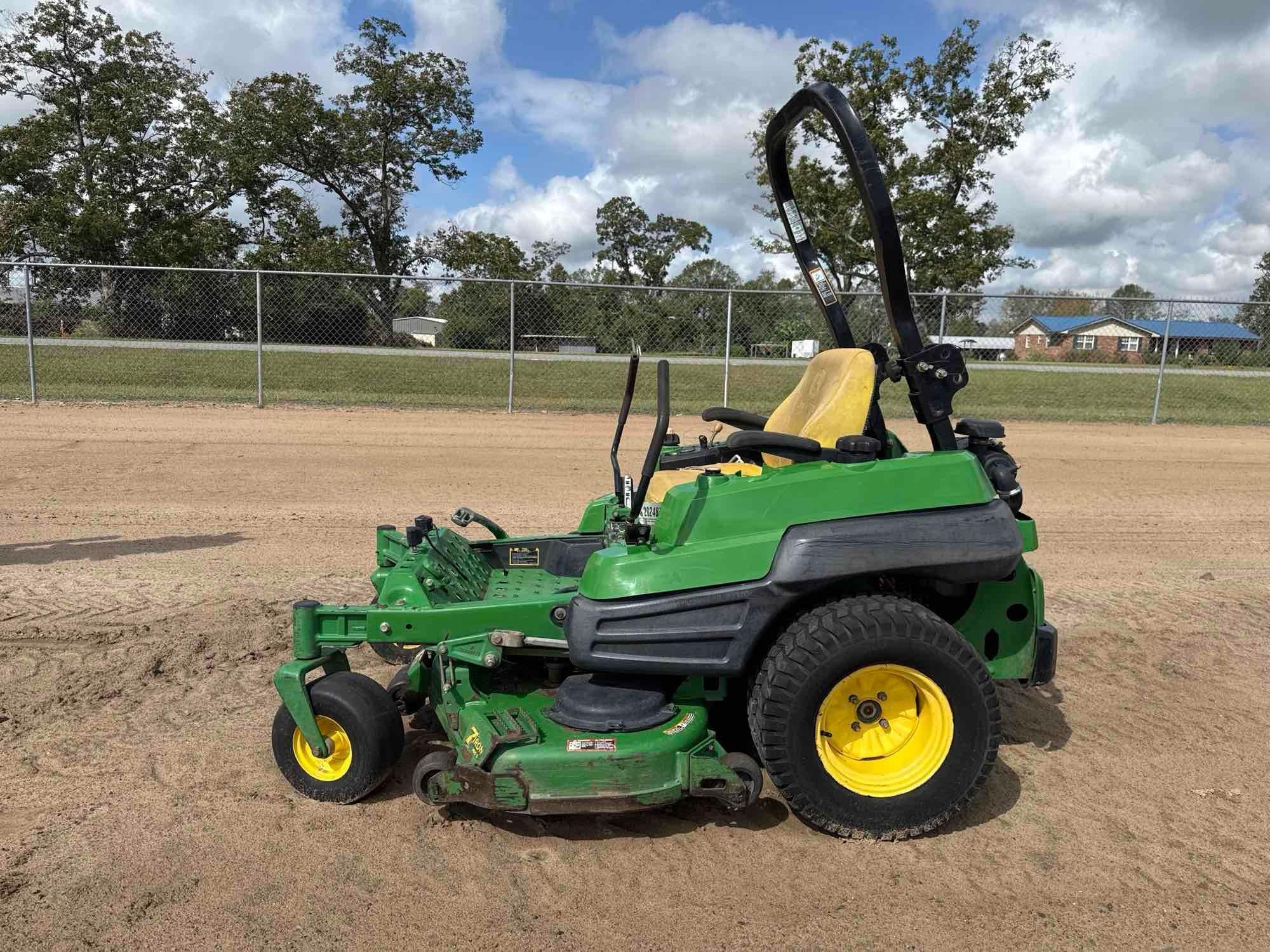 JOHN DEERE ZTRACK Z810A ZERO TURN MOWER (A54756)