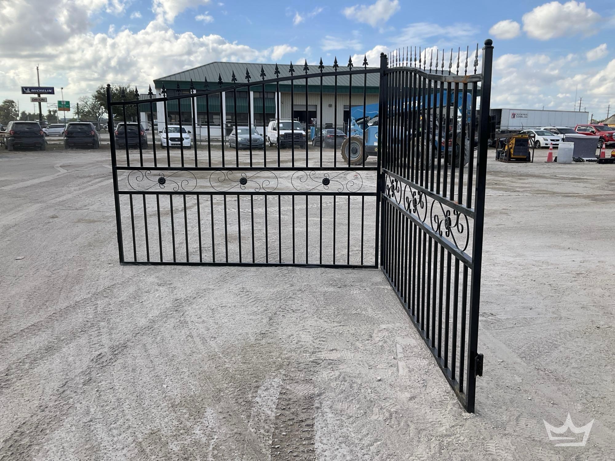 2025 14ft Bi-Parting Gate (A56859)