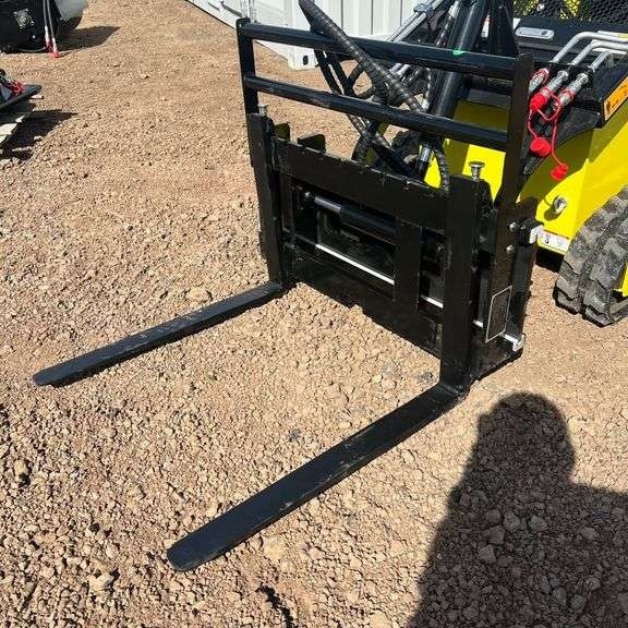 Mini Skid-Steer Hydraulic Side Shifting Forks (New/Unused) (A59225)