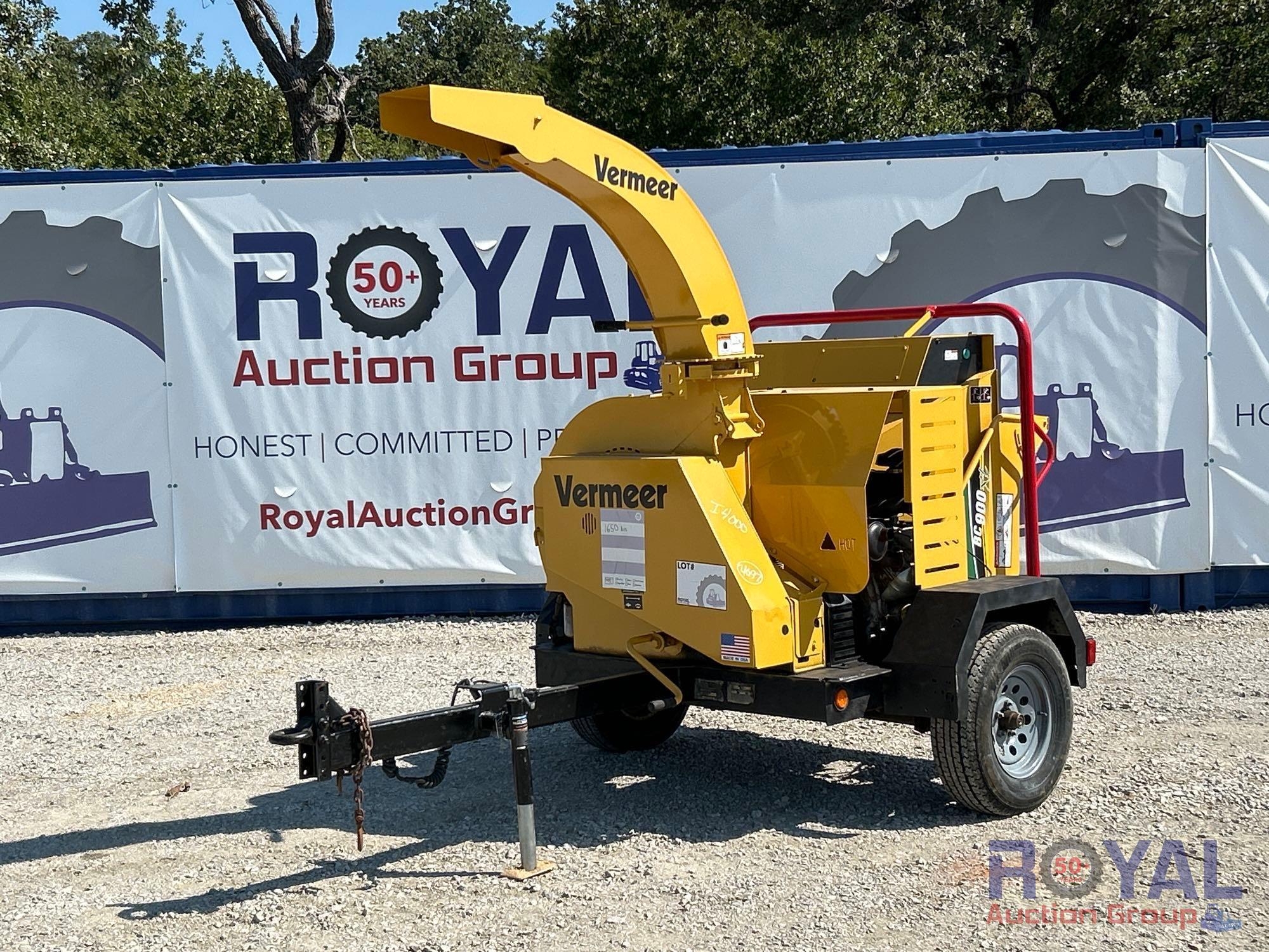 2013 Vermeer BC900XL Towable Brush Chipper (A52377)