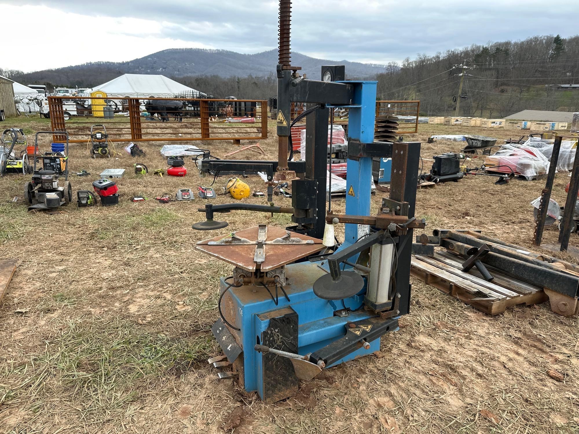 Atlas Equipment Tire Machine (A57454)