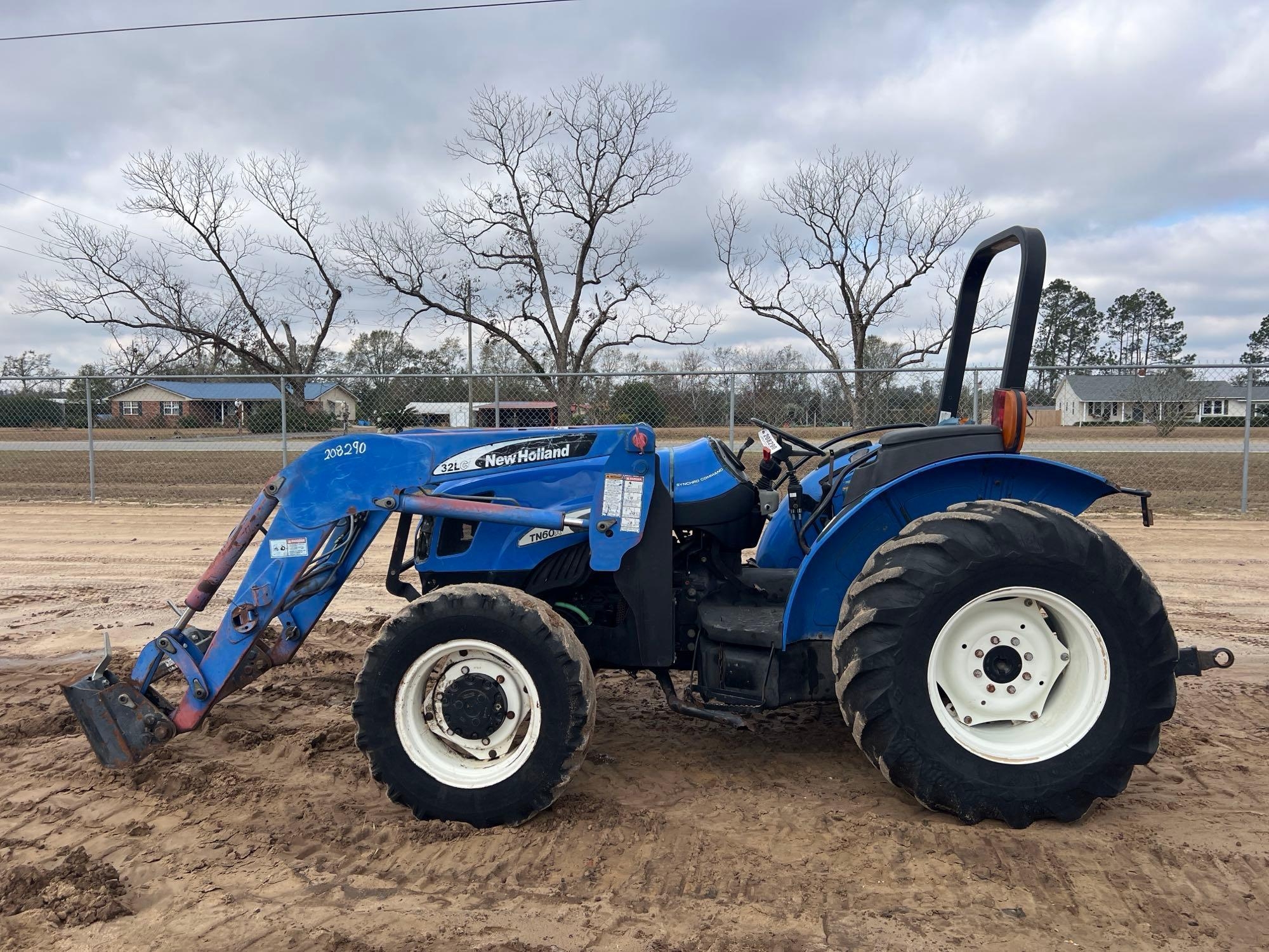 NEW HOLLAND TN60A TRACTOR (A58375)