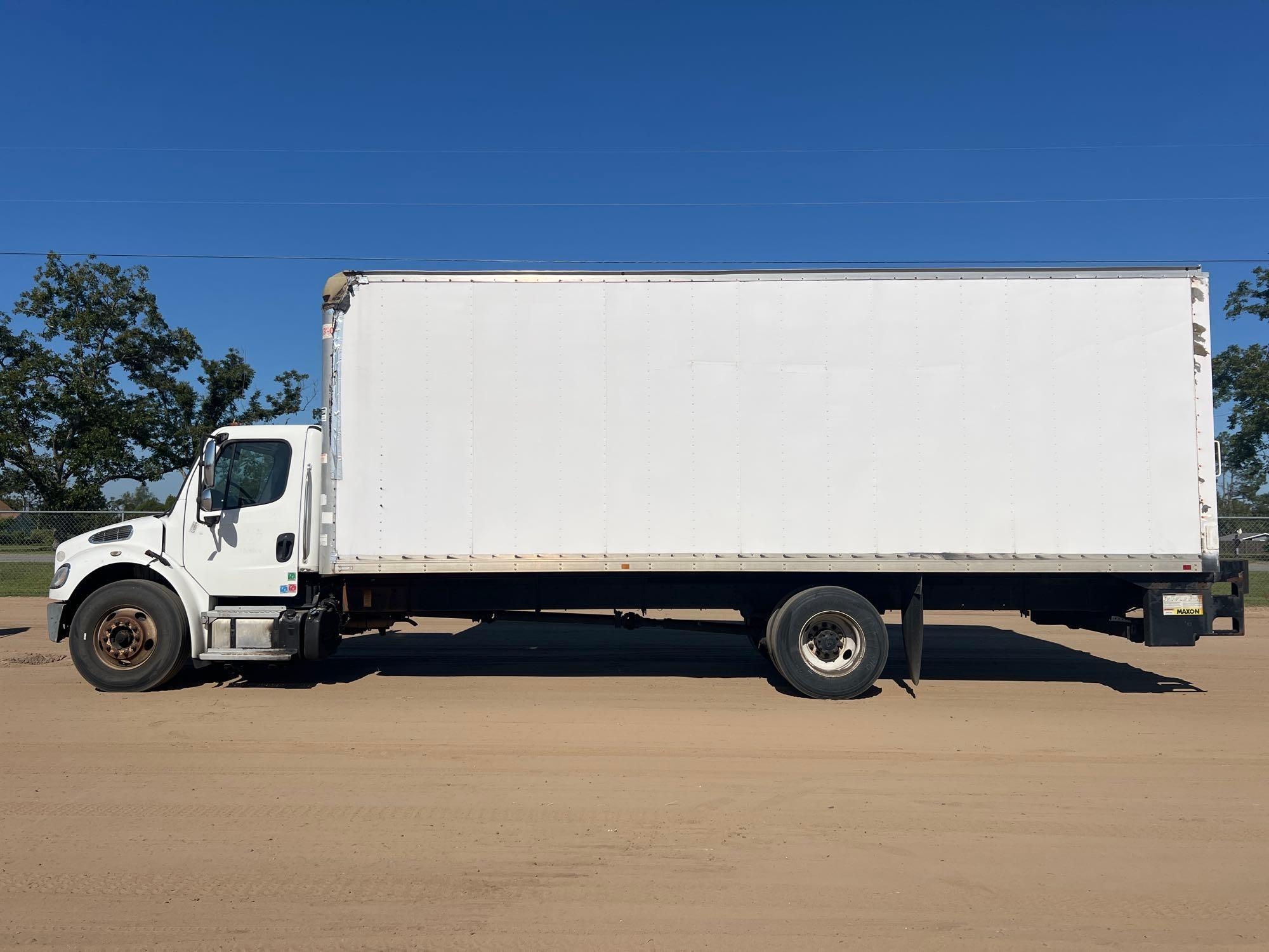 2017 FREIGHTLINER M2 - 26' BOX TRUCK (A51247)