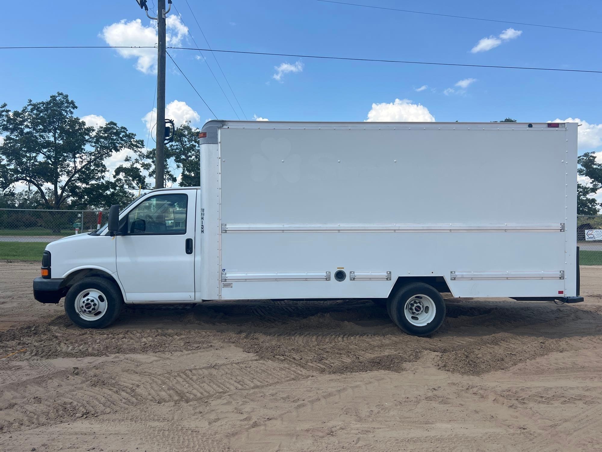 2008 GMC SAVANA 16' BOX TRUCK (A51247)