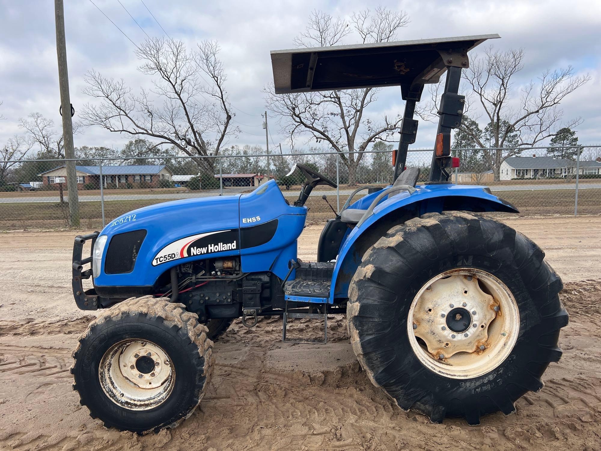 NEW HOLLAND TC55DA TRACTOR (A58375)
