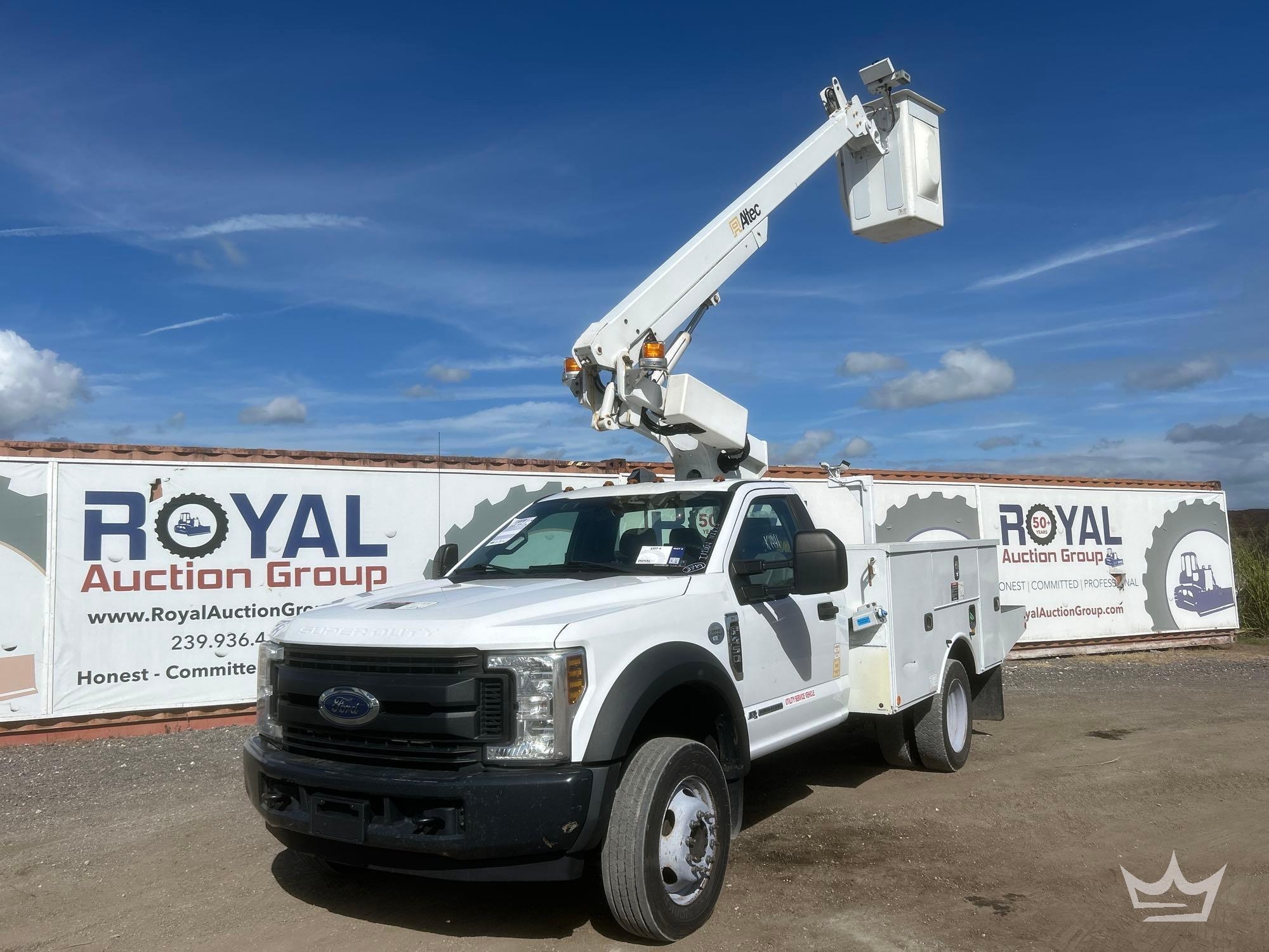 2019 Ford F-450 Altec AT200A 30ft Bucket Truck (A56858)