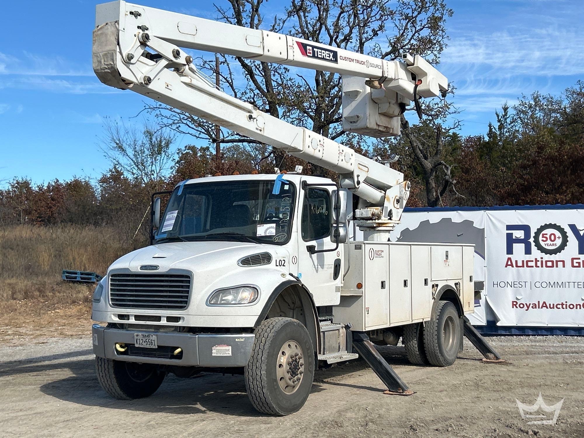 2018 Freightliner M2 106 AWD Terex Hi-Ranger TC55 55ft. Insulated Material Handling Bucket Truck (A55973)