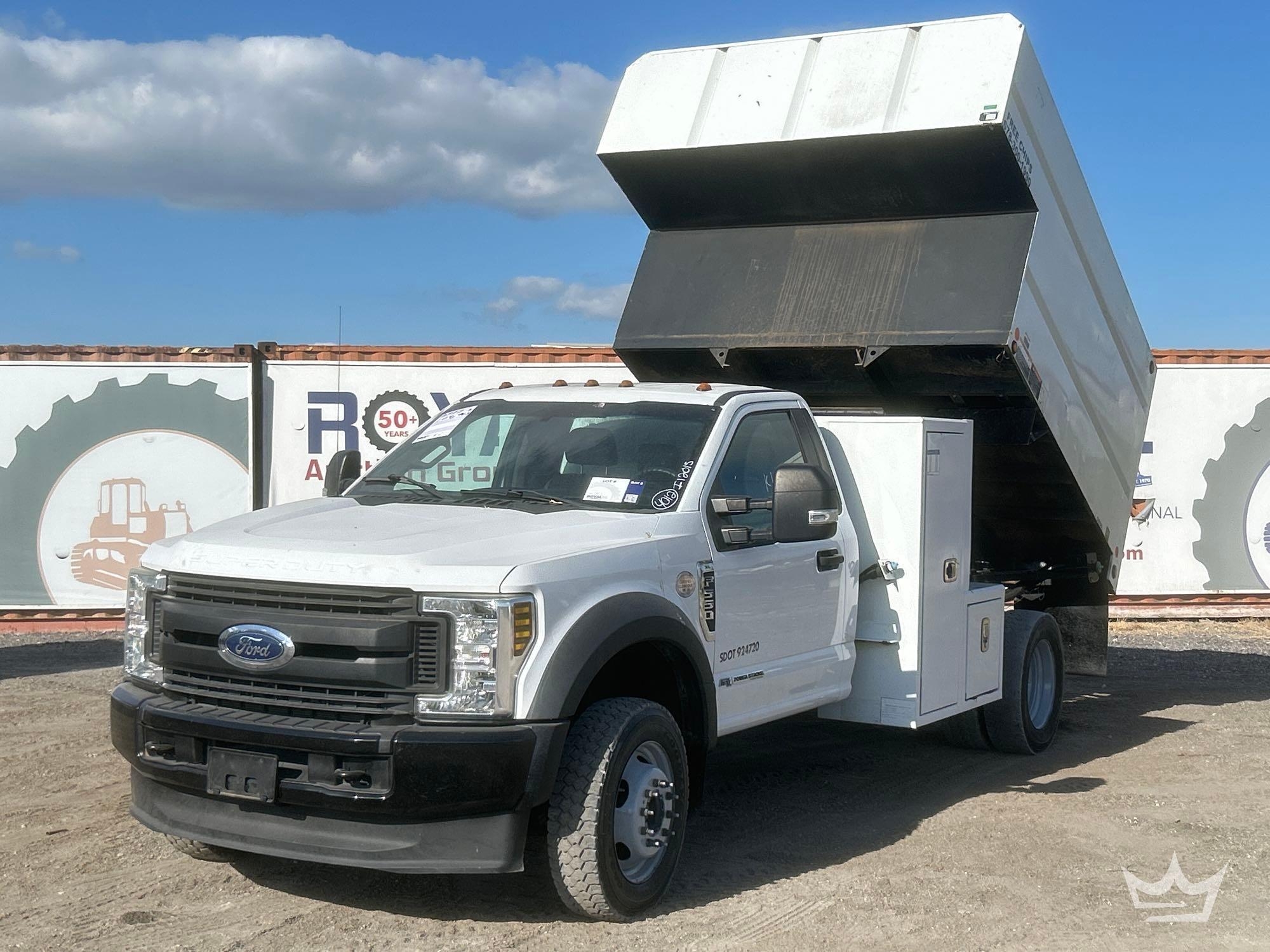 2017 Ford F-550 (A56858)