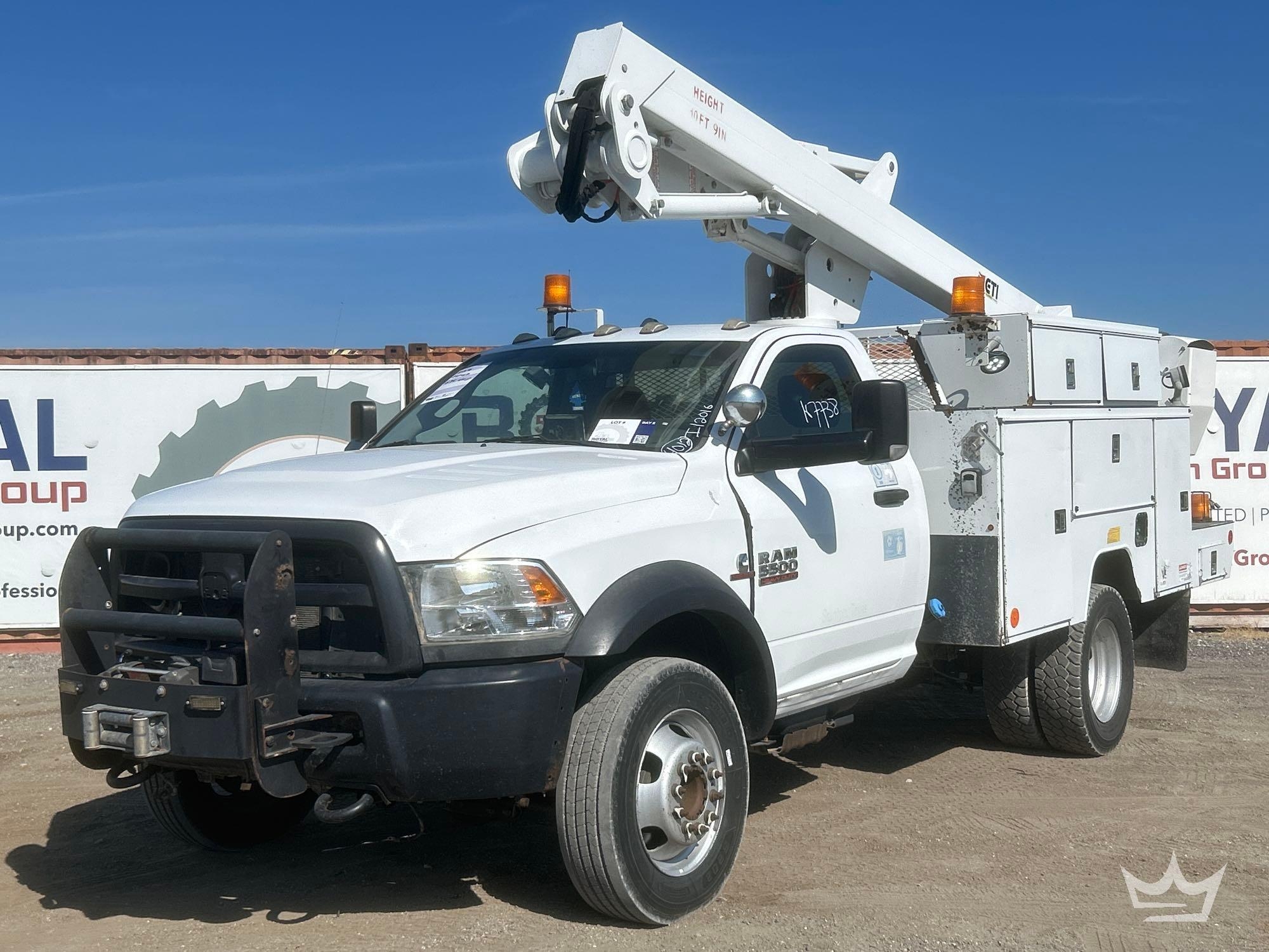BUCKET TRUCK (A56858)