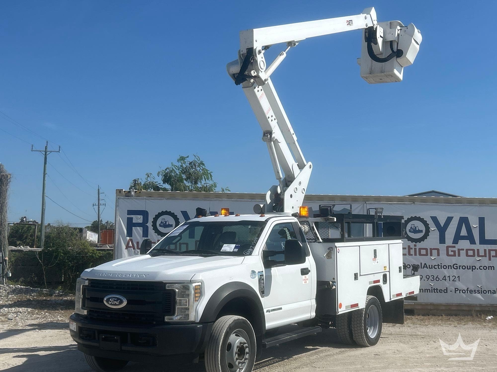 2018 Ford F550 Bucket Truck (A56858)