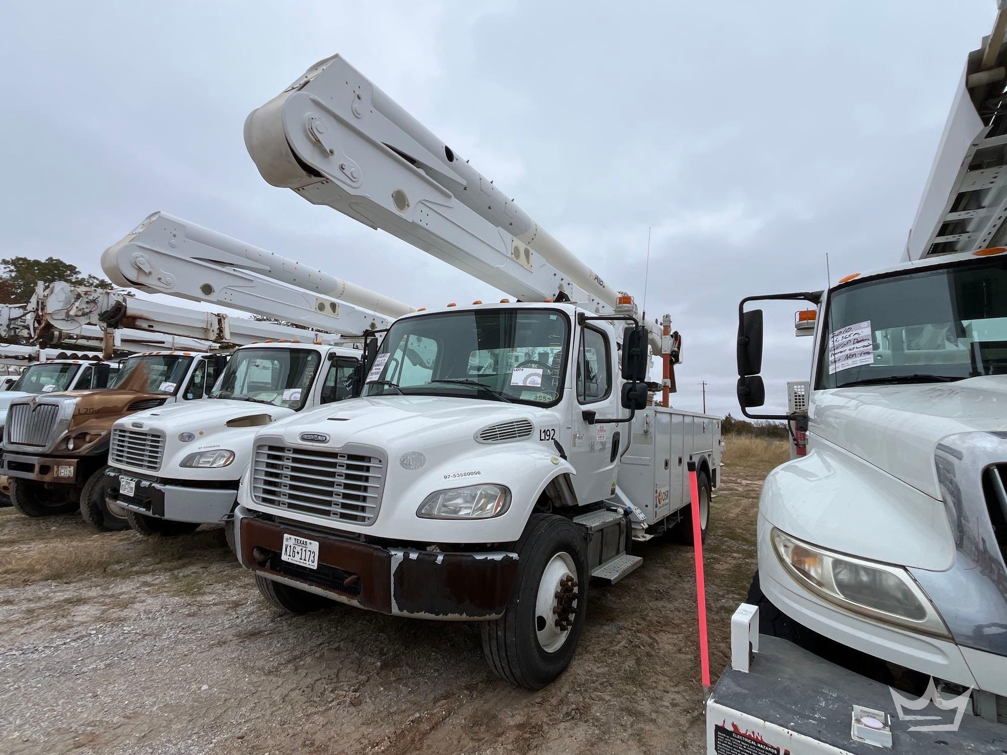 2018 Freightliner M2 106 AWD Altec AA55 56ft. Insulated Material Handling Bucket Truck (A60460)