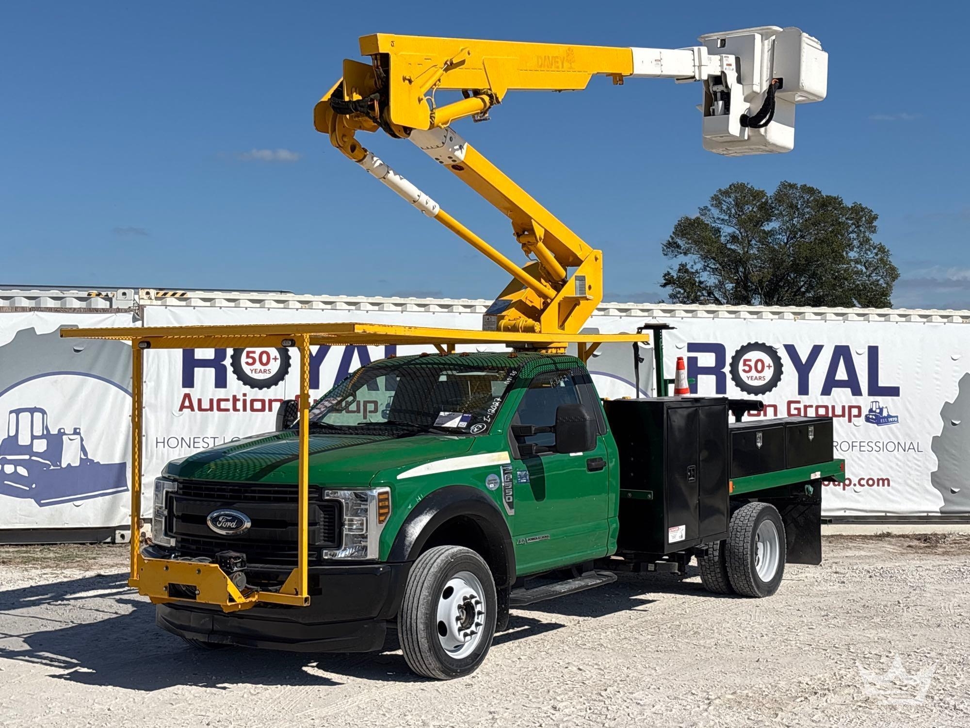 2018 Ford F-550 4x4 Terex LT40 40ft. Bucket Truck (A56858)