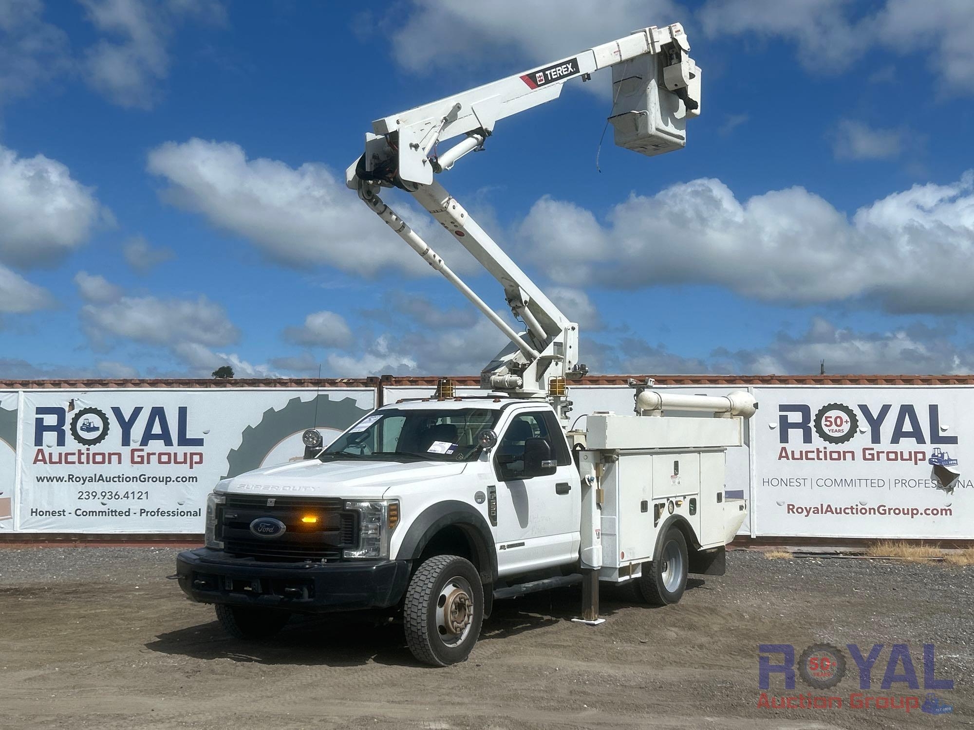 2019 Ford F-550 4x4 Terex LT40 40ft Insulated Bucket Truck (A55788)