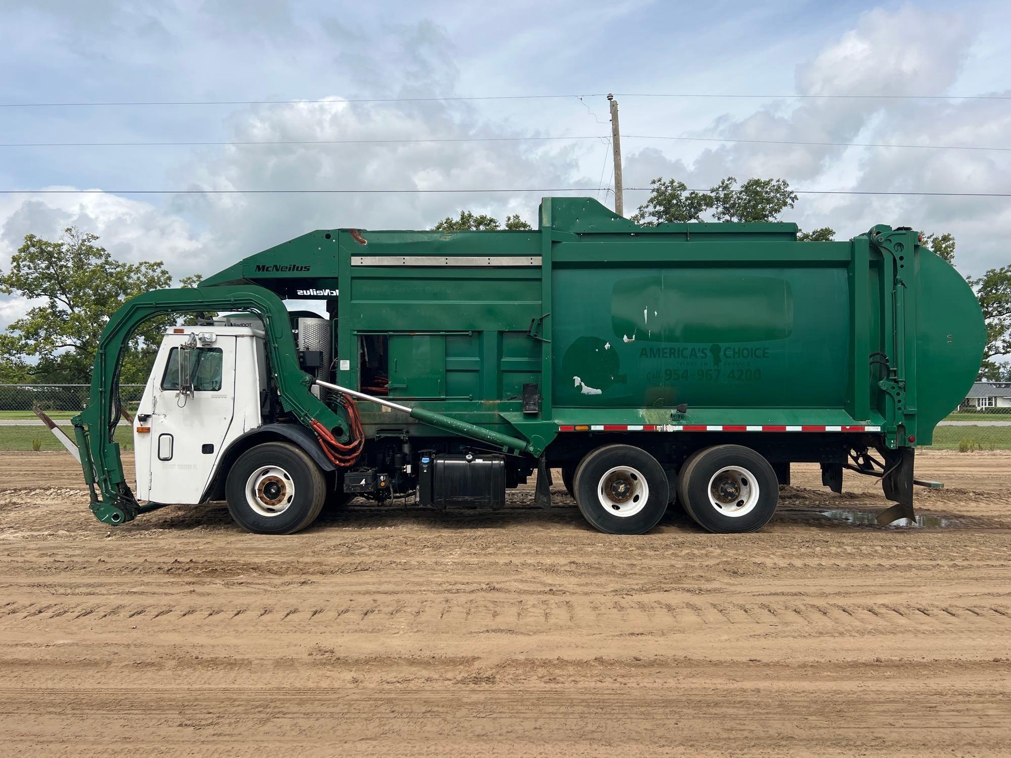 2012 MACK ELITE LEU613 GARBAGE TRUCK (A51243)