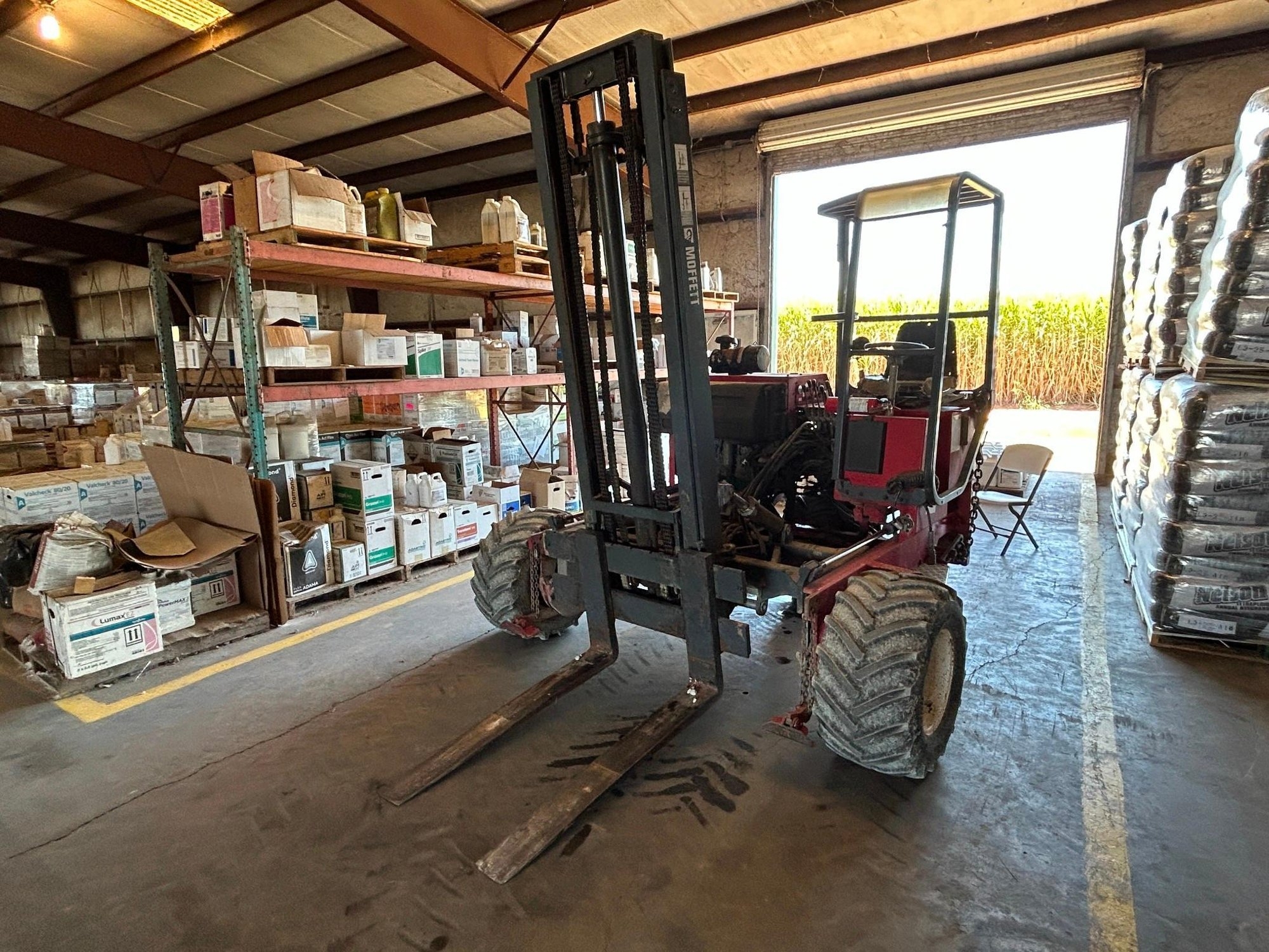 Moffett M5000 Truck Mounted Forklift - 5000 lbs Capacity - Side Shift (A55315)