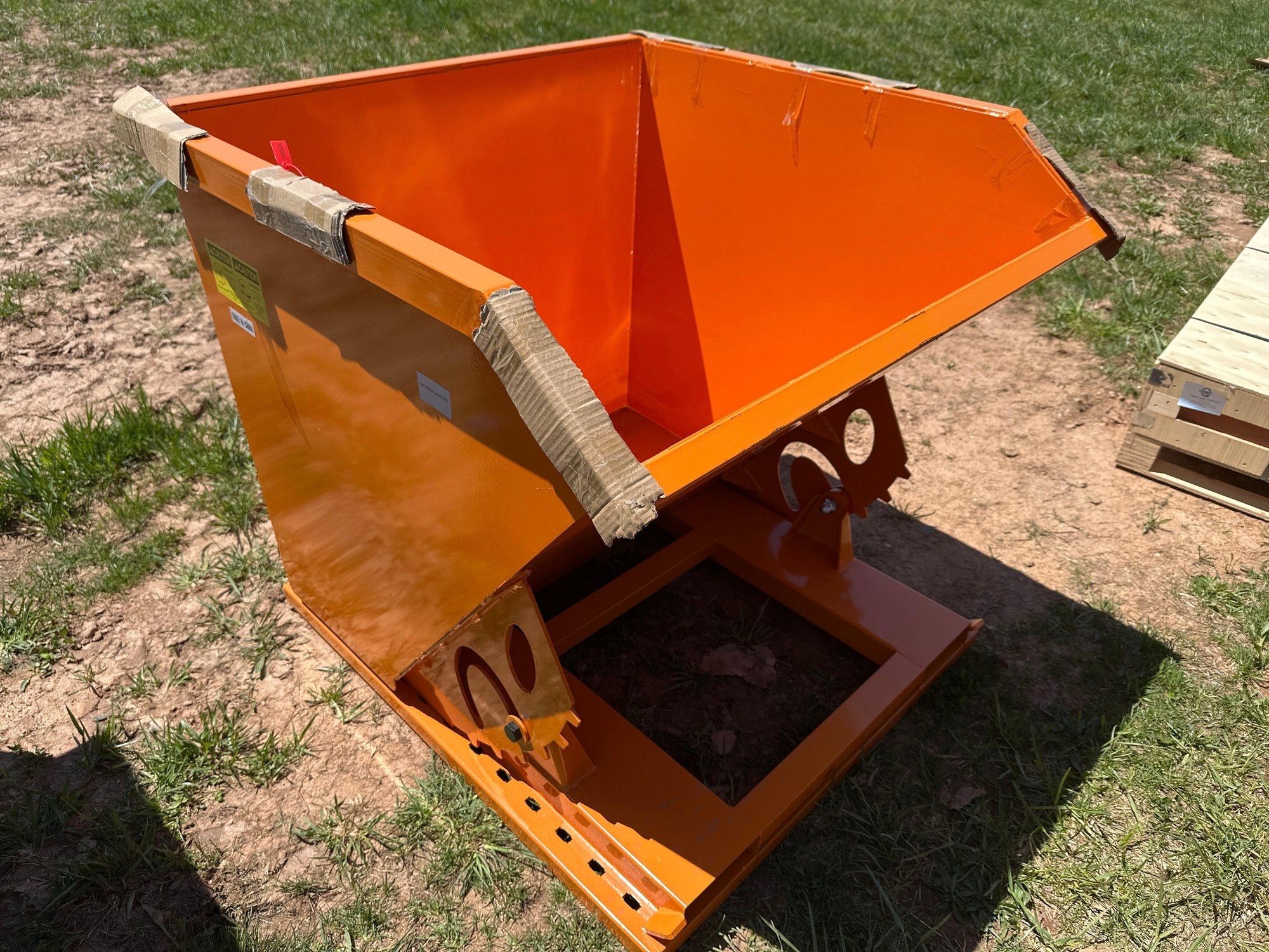 New/Unused Self Dumping Hopper (A44391)
