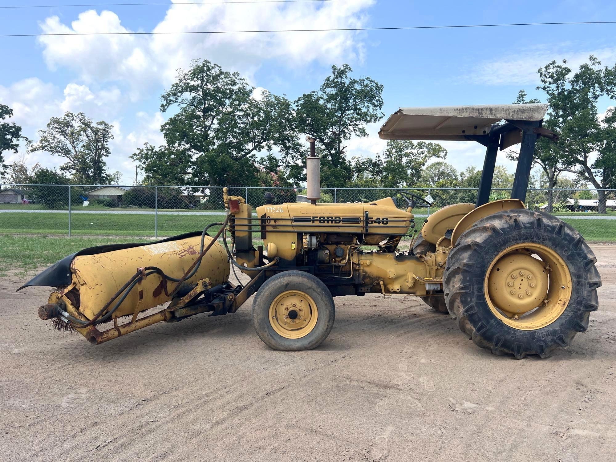 FORD 540 TRACTOR (A51247)