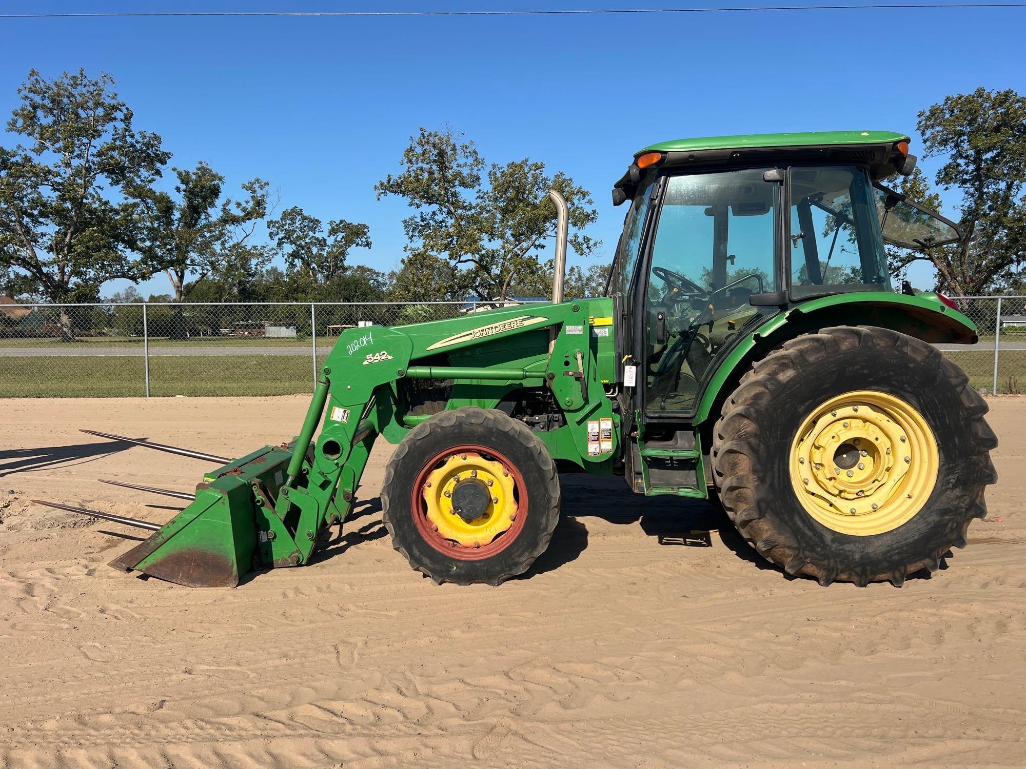 JOHN DEERE 5425 TRACTOR (A54756)