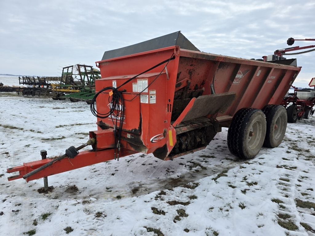 Kuhn Knight 8124 Slinger Manure Spreader (A59814)