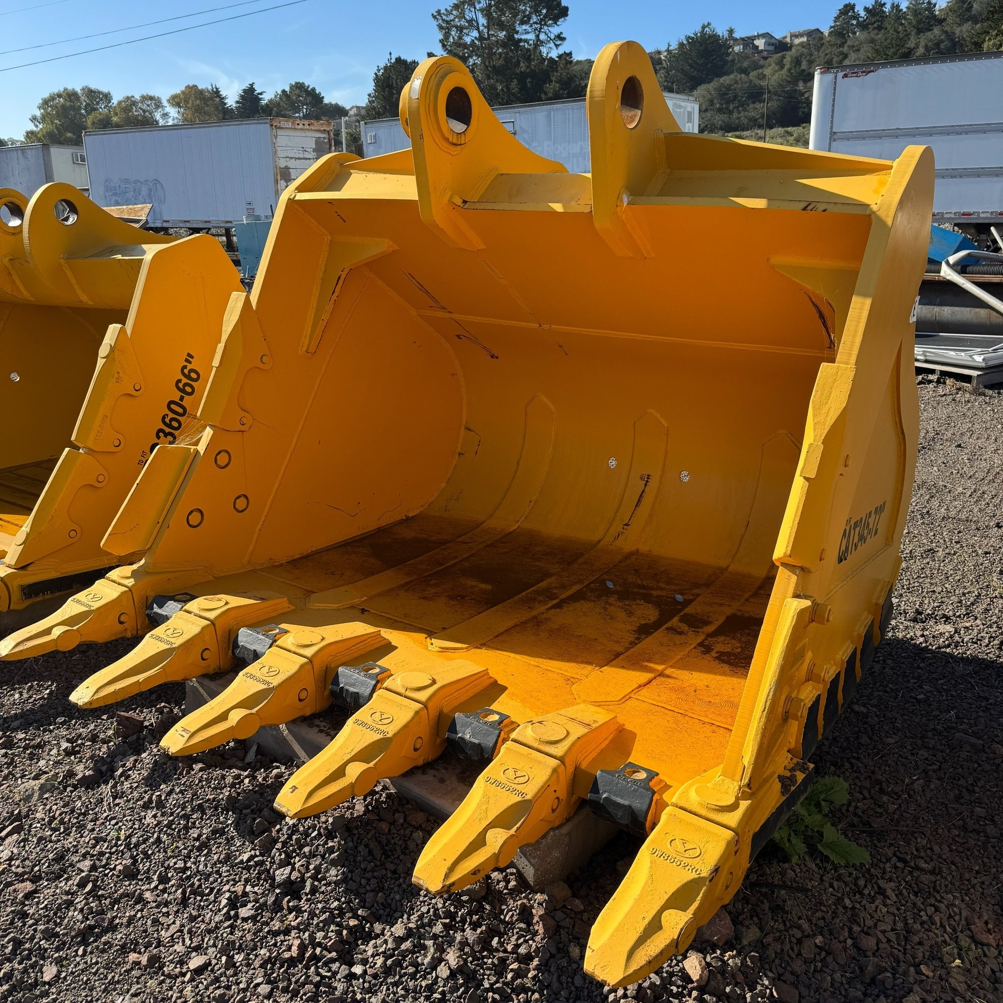 Jisan Heavy Duty CAT345 72in Excavator Bucket (New/Unused) (A59225)