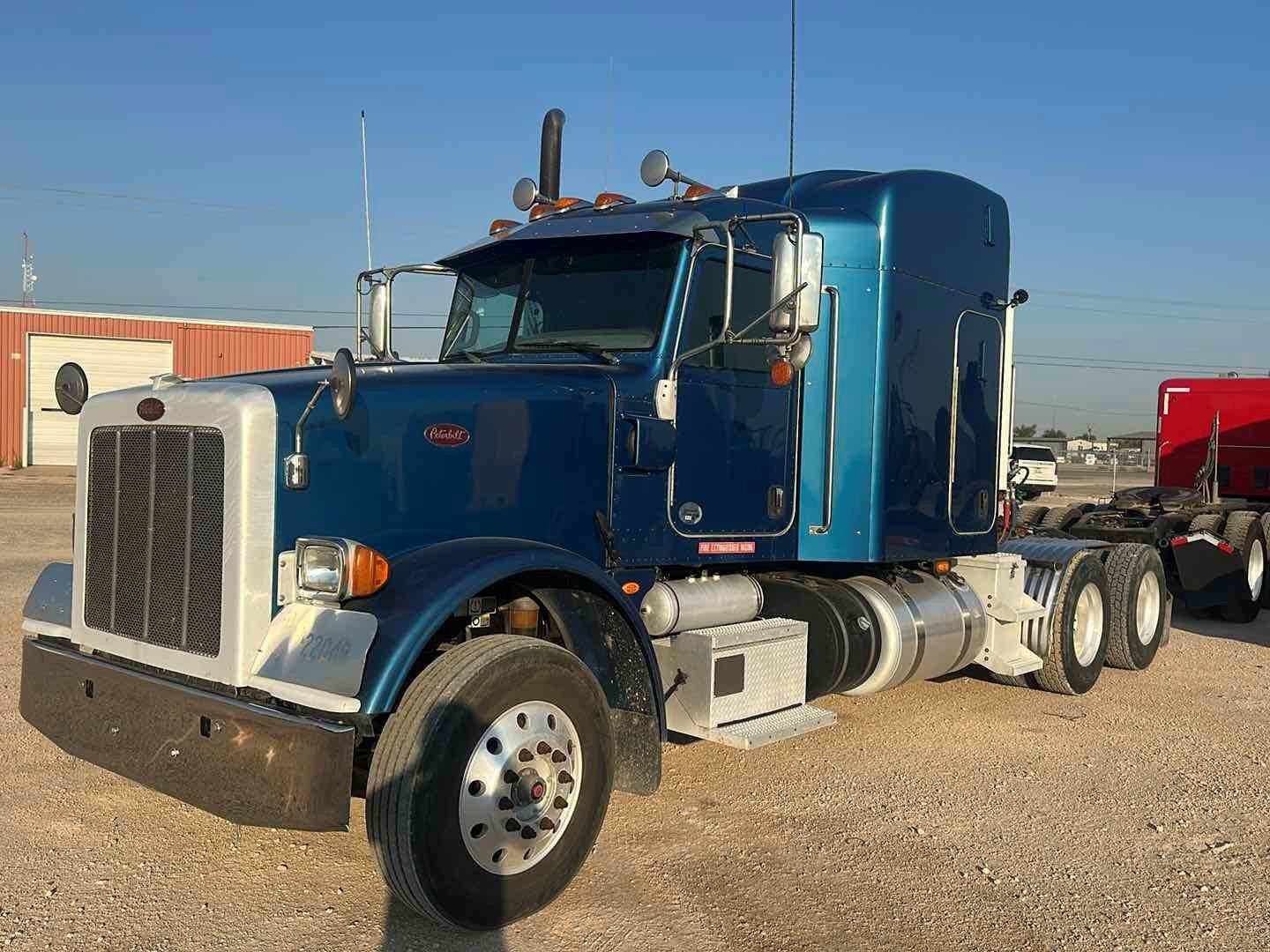 2015 PETERBILT 367 (A52472)