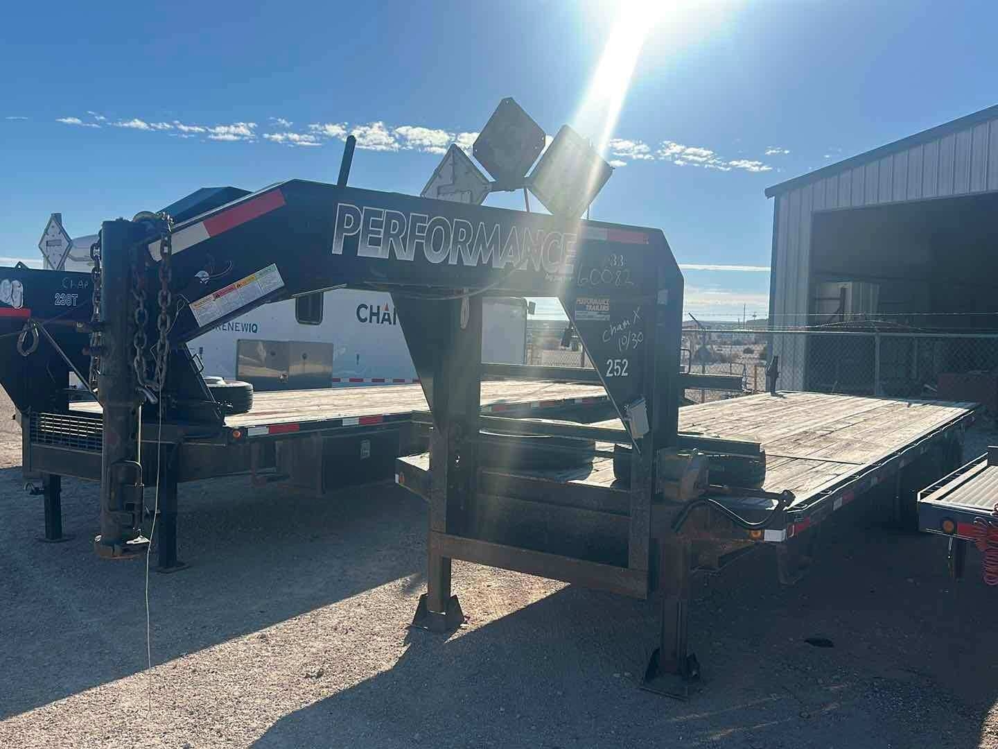 2008 PARKER  25 T/A GOOSENECK (A55745)