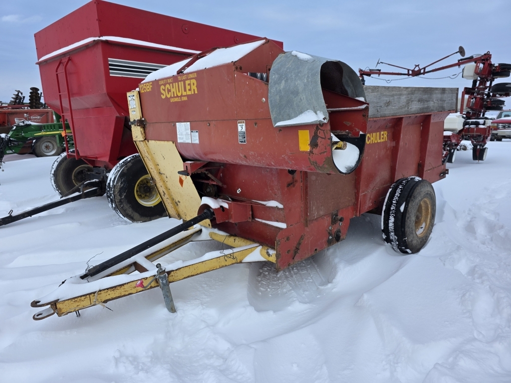 Schuler 125BF Feed Wagon (A59814)