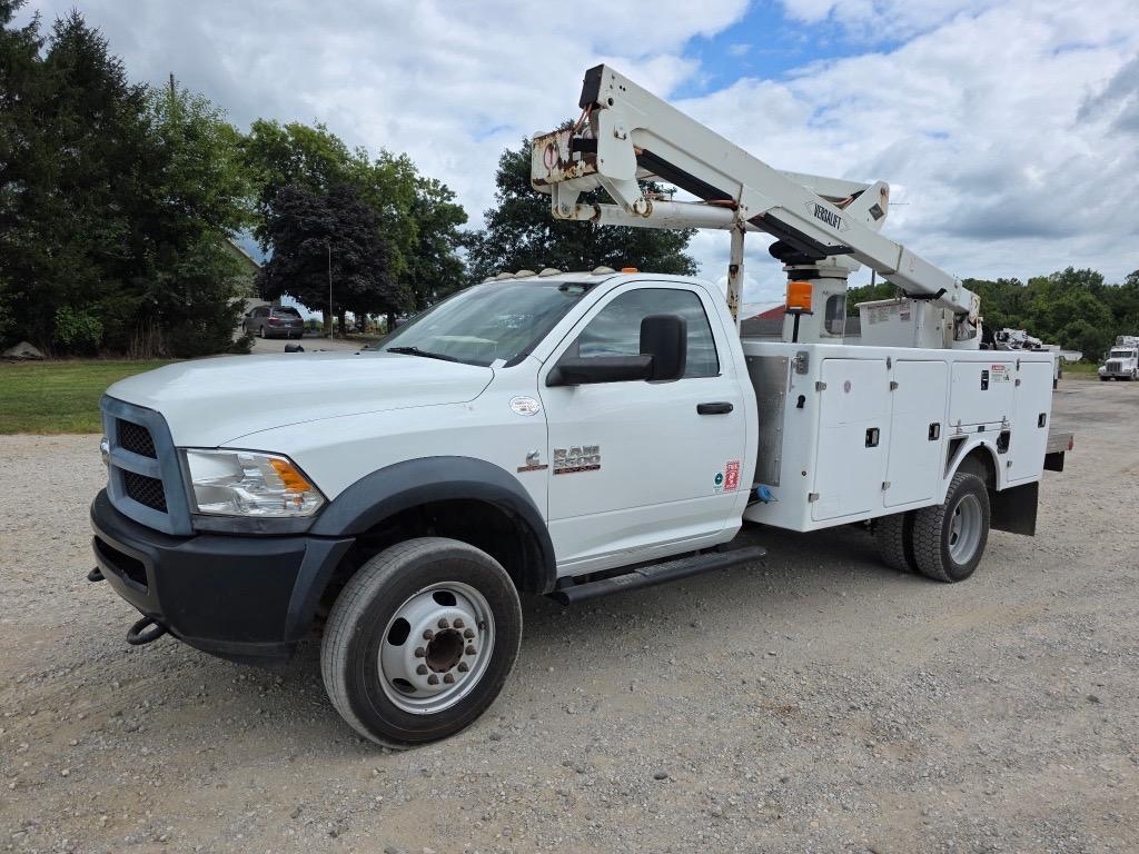 2015 RAM 5500 Bucket Truck w/ Versalift SST40 boom -Cummins Diesel - Auto Trans- 4X4 - 72096 miles (A55218)