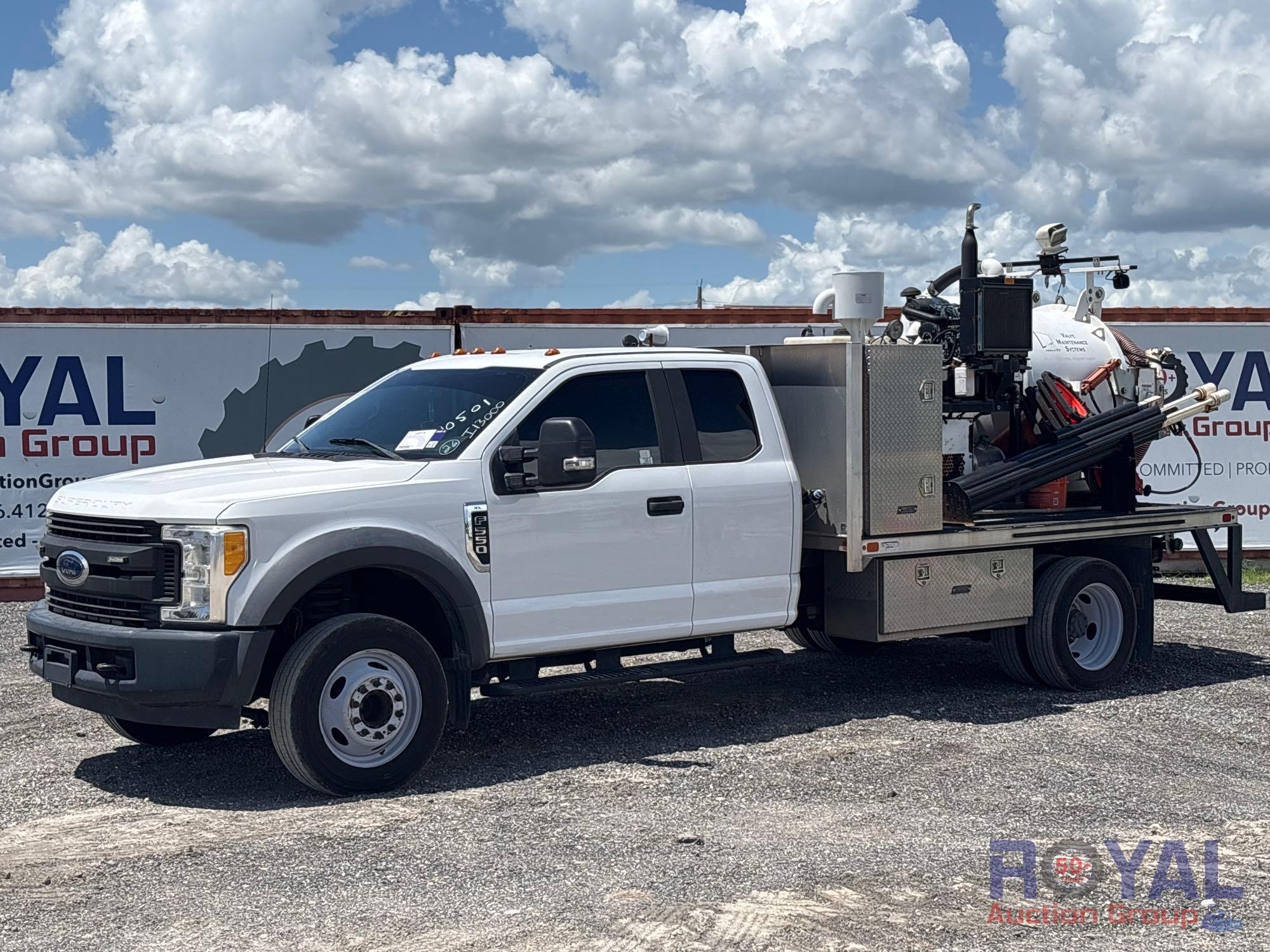 2017 Ford F-550 Ext. Cab Valve Maintenance Truck (A50323)