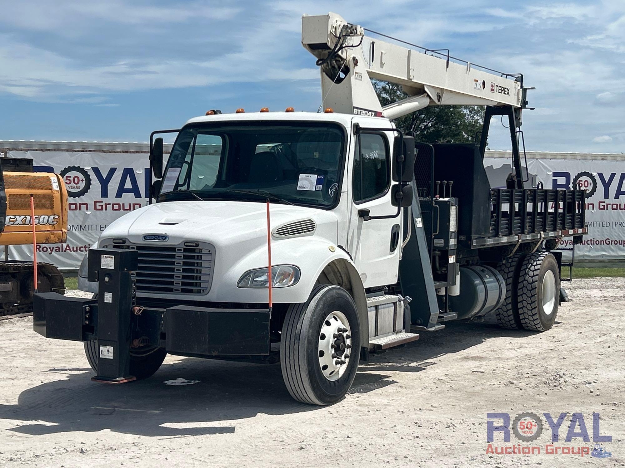 2015 Freightliner M2 106 Terex BT2047 10-Ton Crane Truck (A51691)