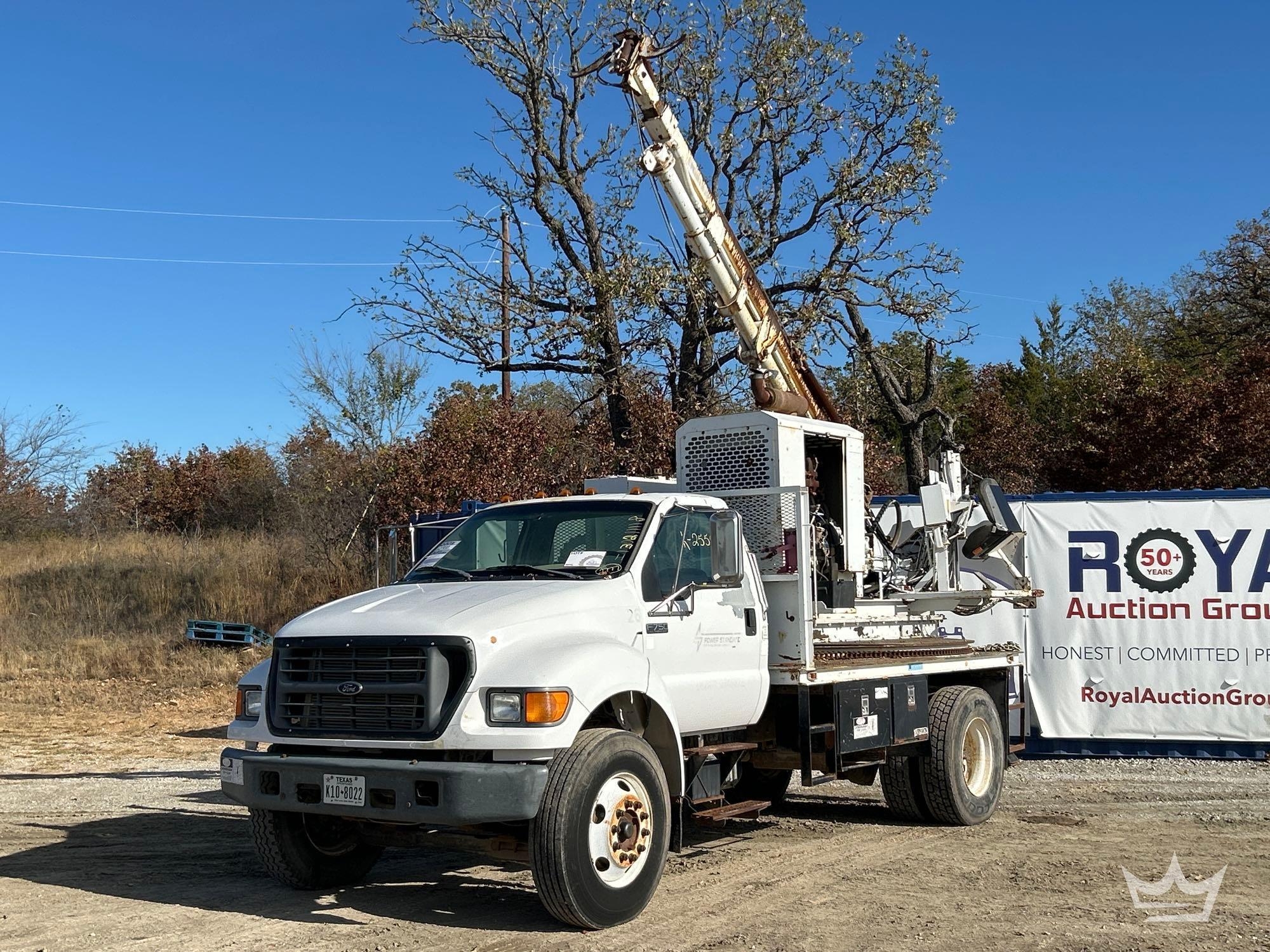2003 Ford F-750 Truck Highway HM25 Hydraulic Pressure Digger Truck (A55973)