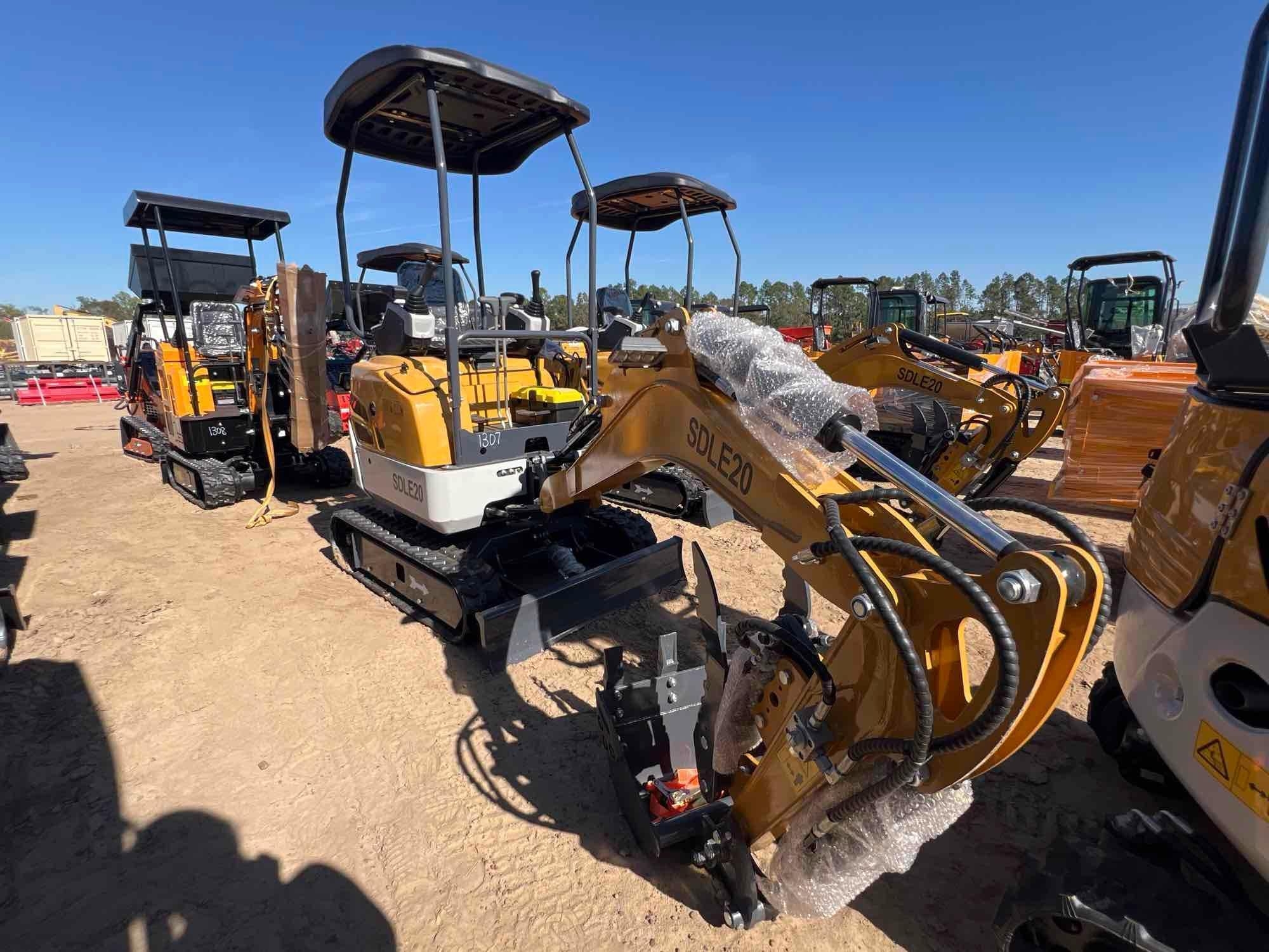 UNUSED SDLANCH SDLE20 EXCAVATOR (A57192)