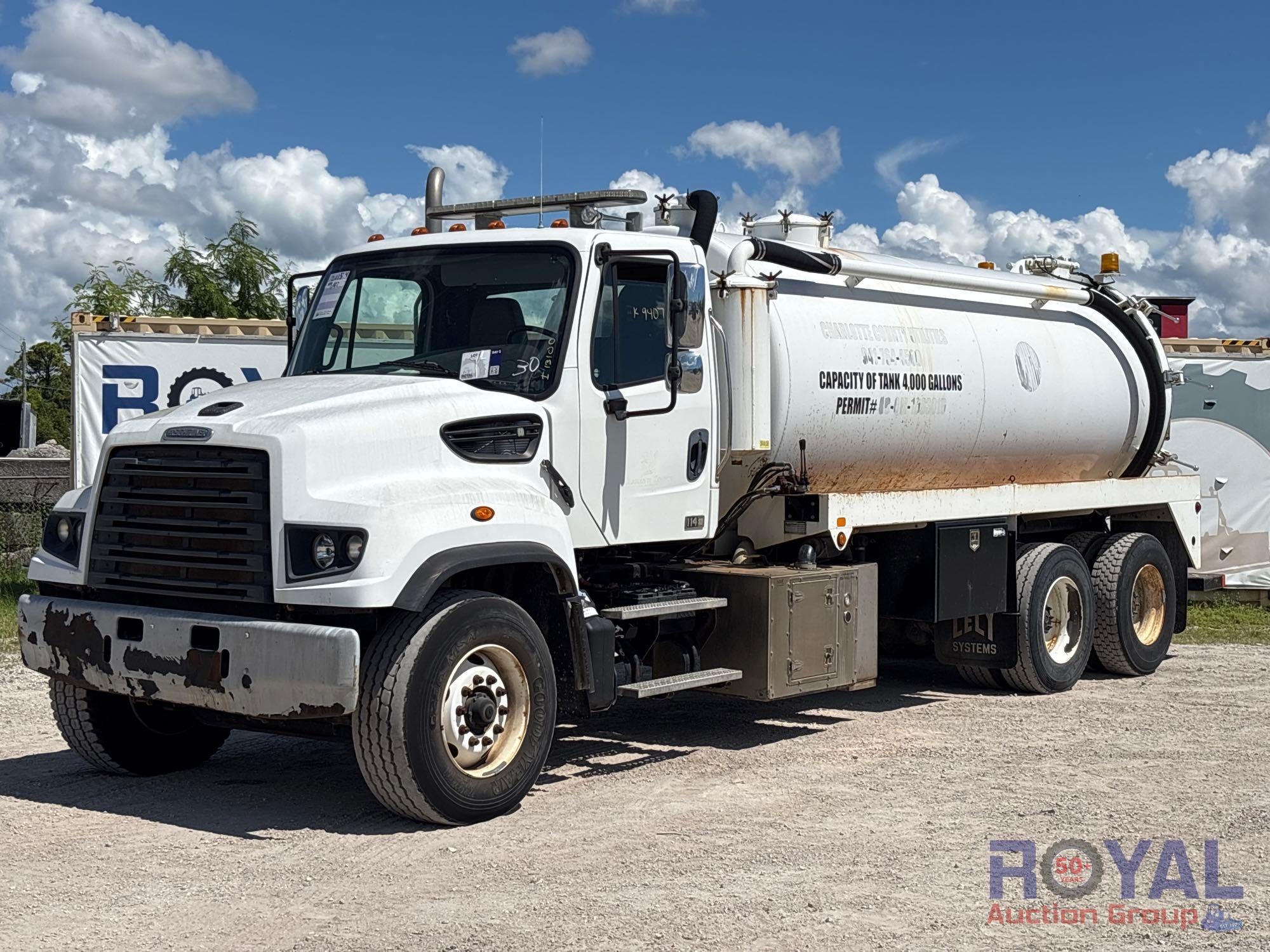 2016 Freightliner 114SD T/A 4,000 Gallon Water Truck (A53422)