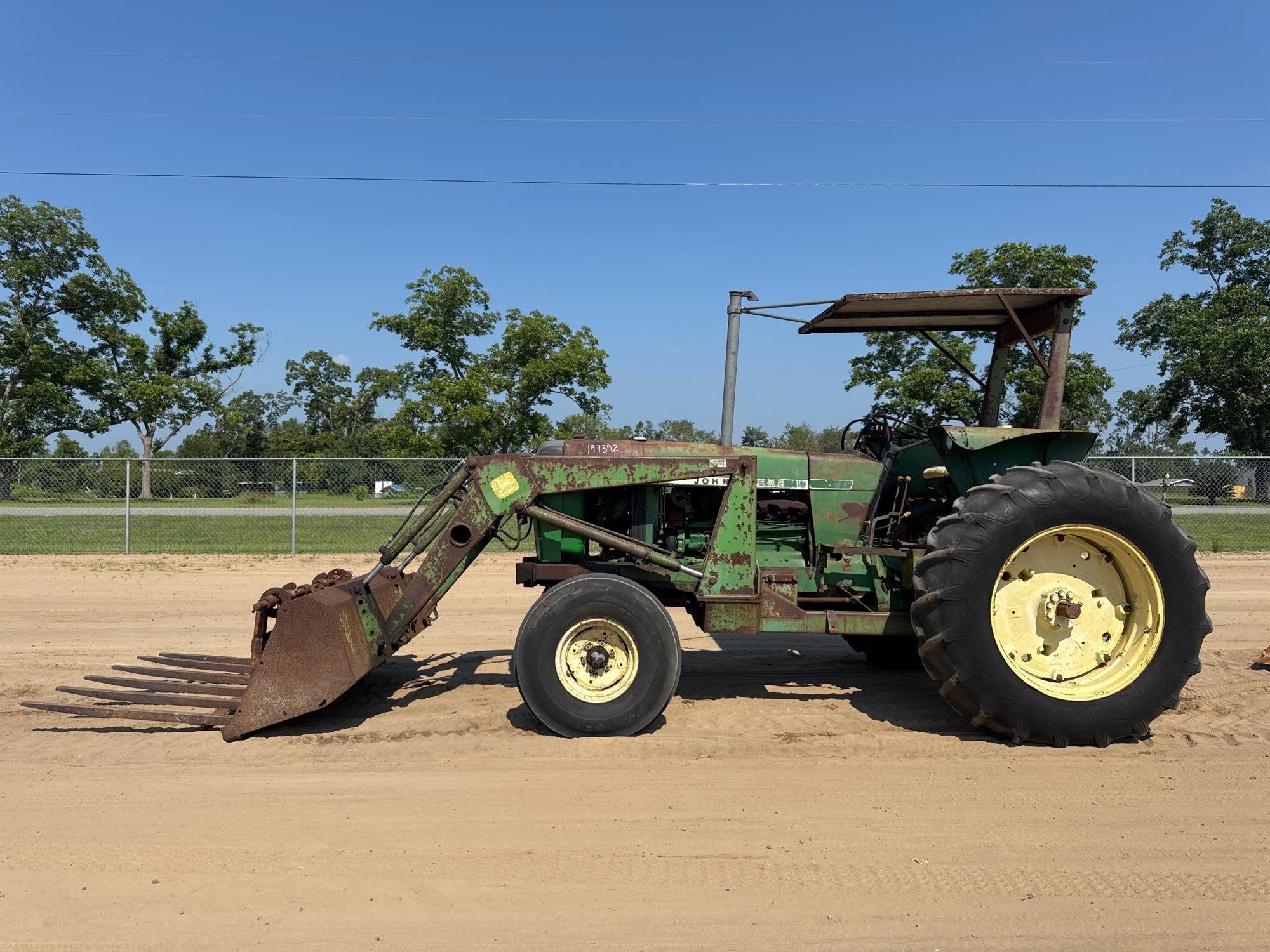 JOHN DEERE 2840 TRACTOR (A51243)