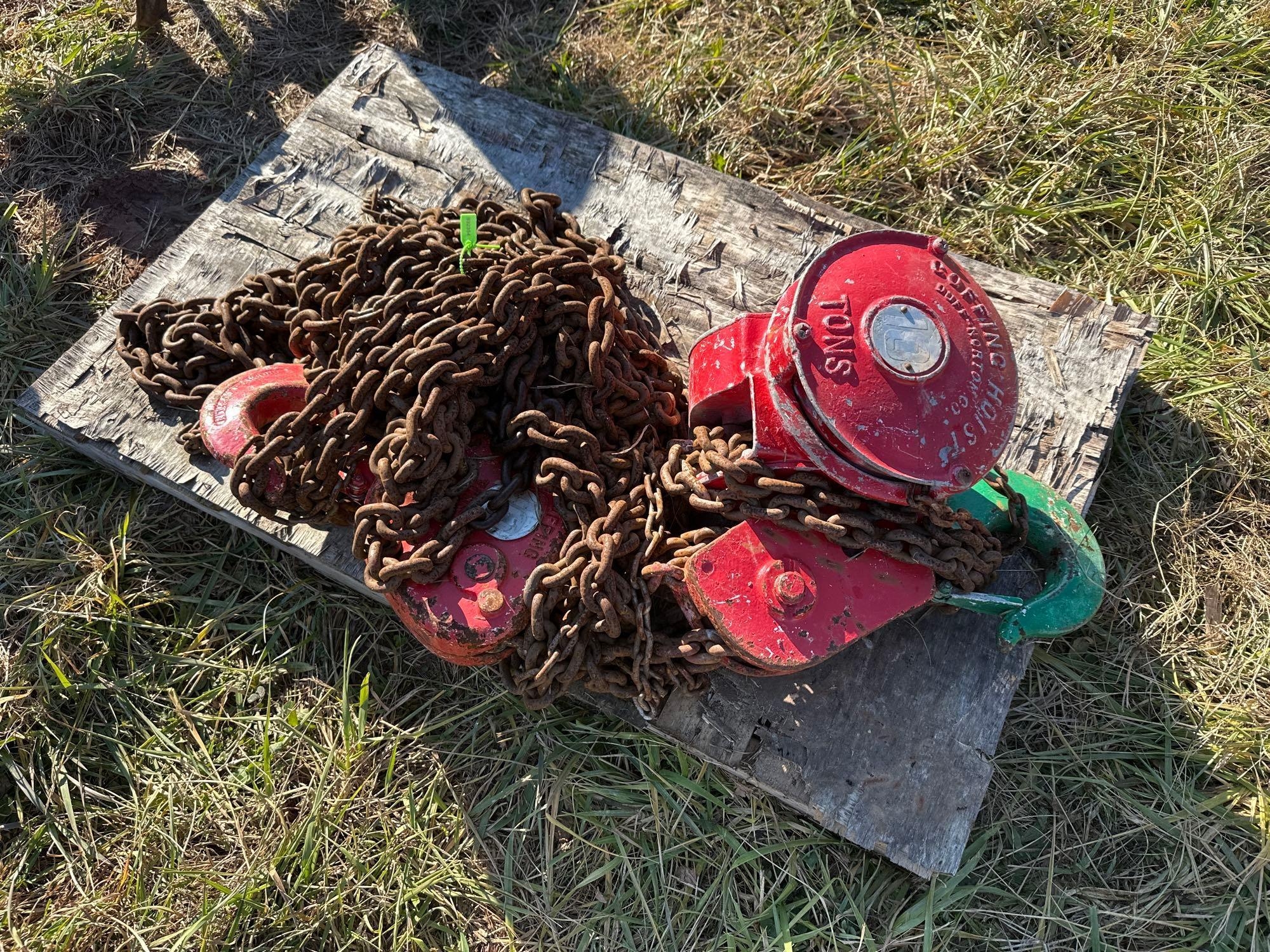 10 Ton Coffin Hoist (A57454)