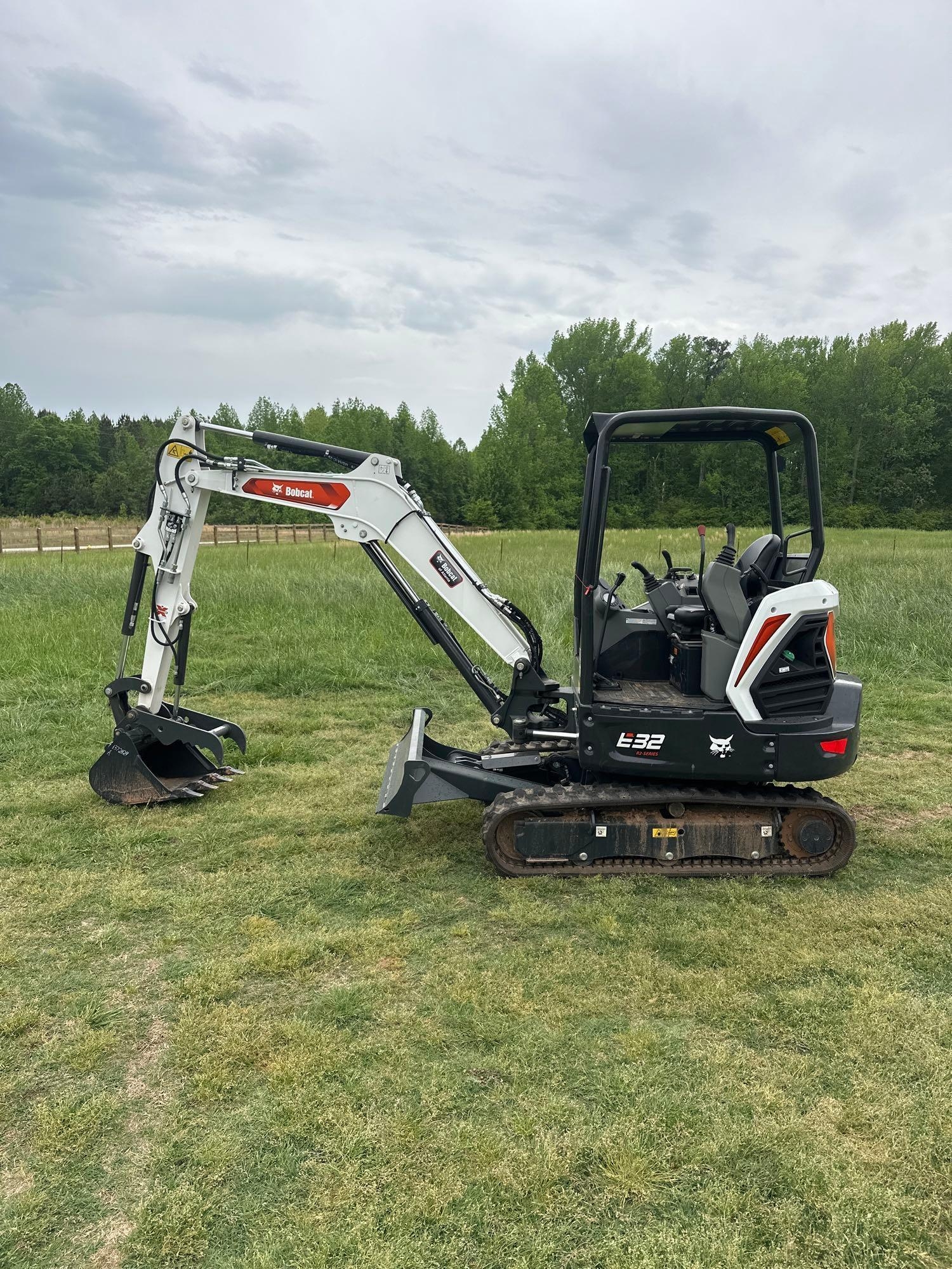 2023 Bobcat E32i Mini Excavator (A51573)