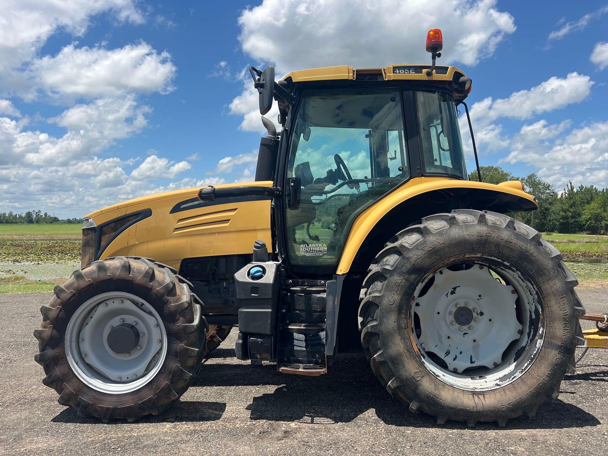 2017 CHALLENGER MT465E TRACTOR (A51406)