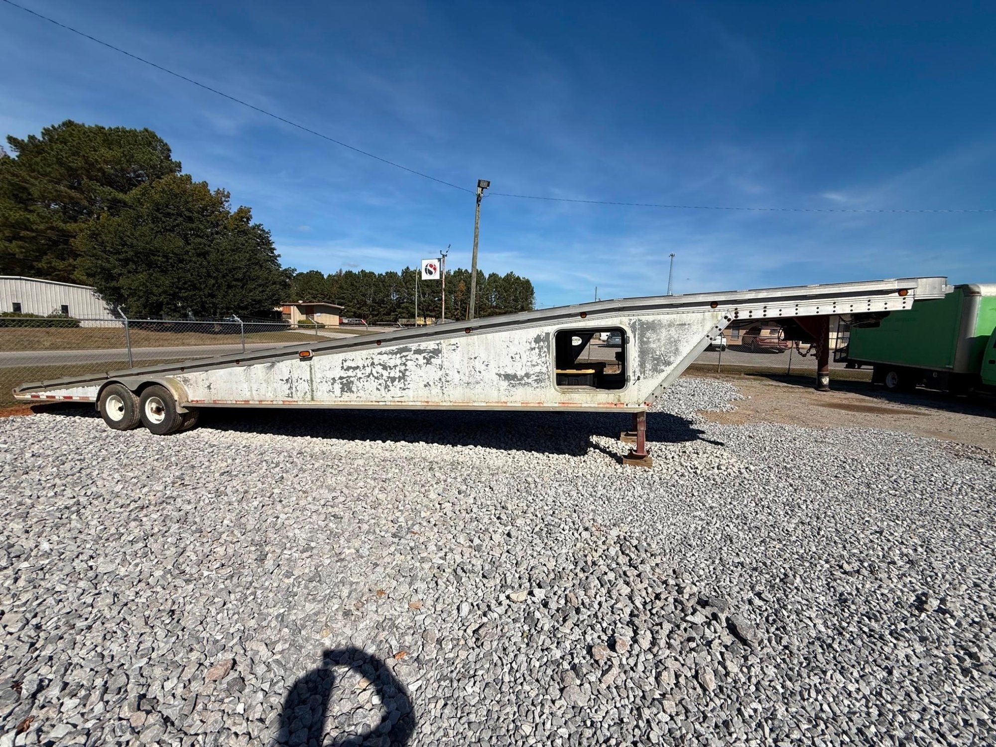 48ft all aluminum feather light wedge trailer (A56435)