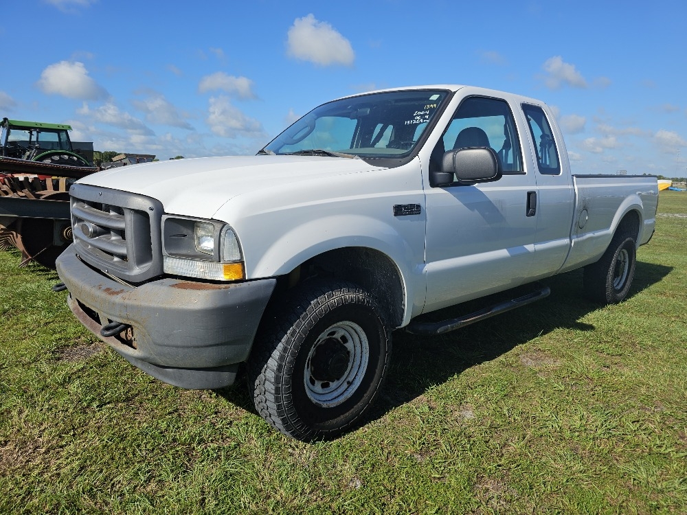 2004 Ford F-250 XL (A50120)