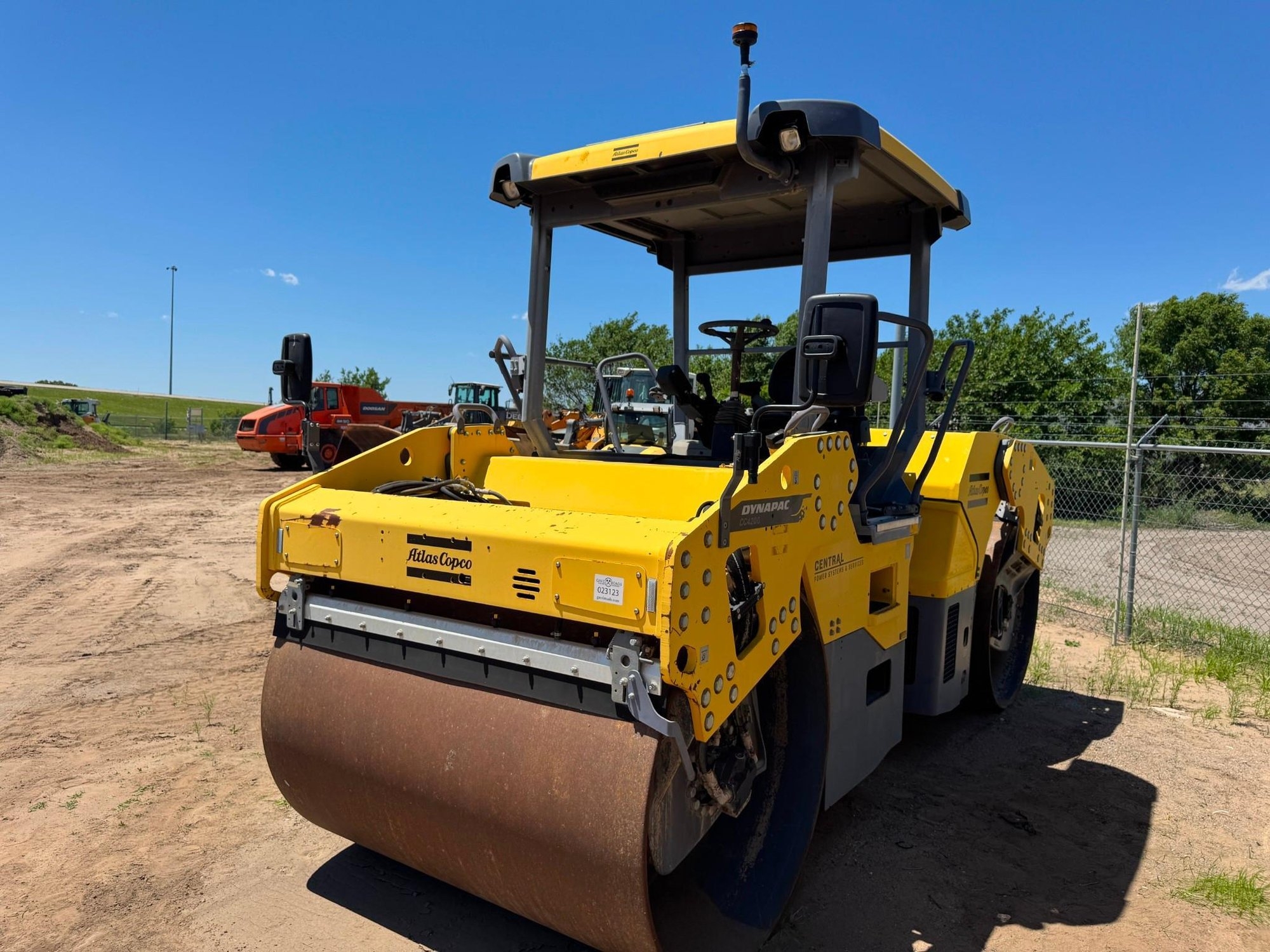 2014 Dynapac CC4200 Tandem Vibratory Roller (A52748)